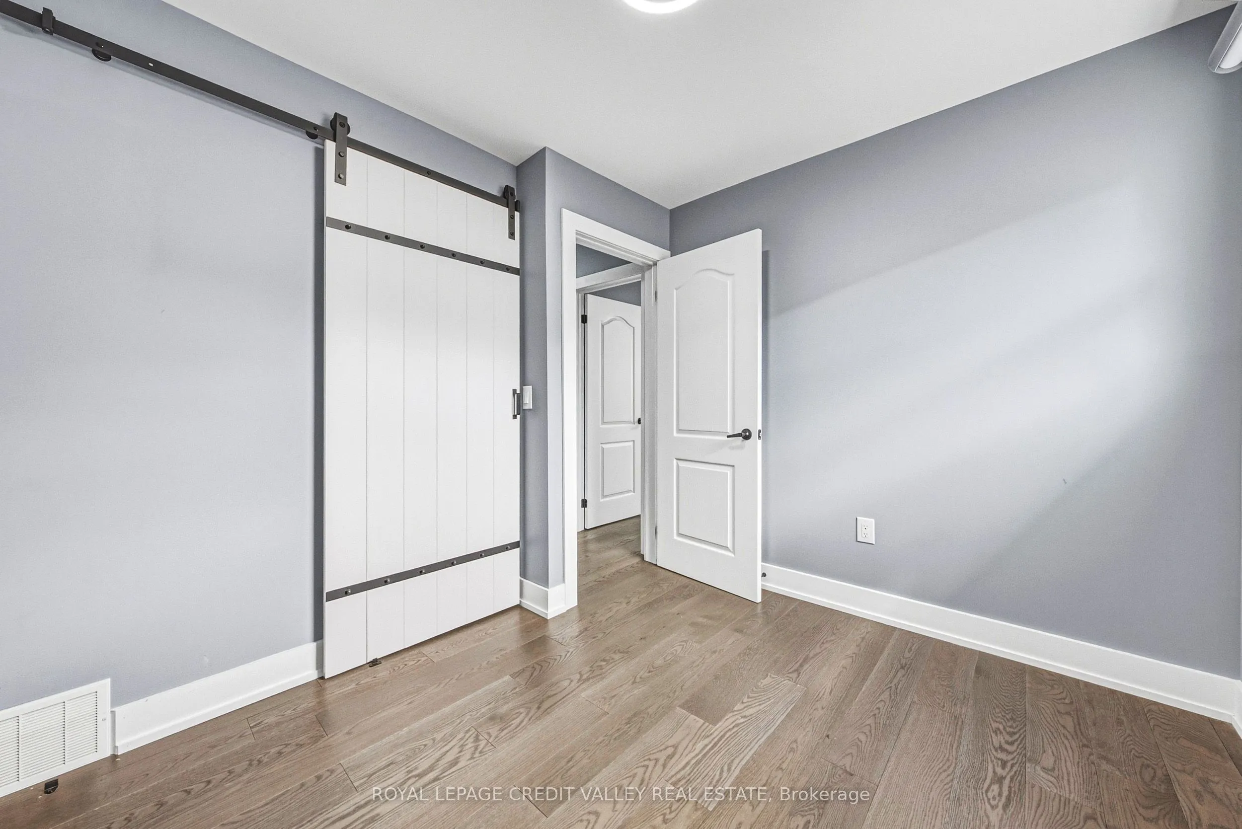 12 Stevenson Avenue