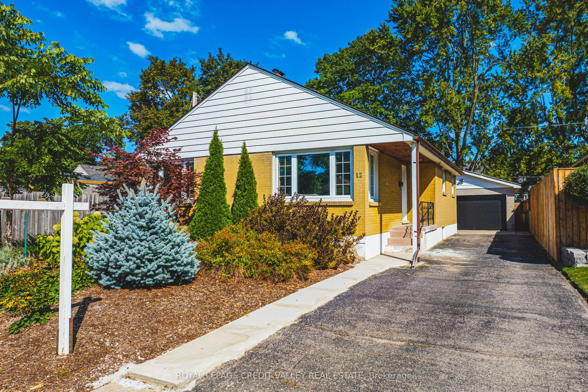 12 Stevenson Avenue