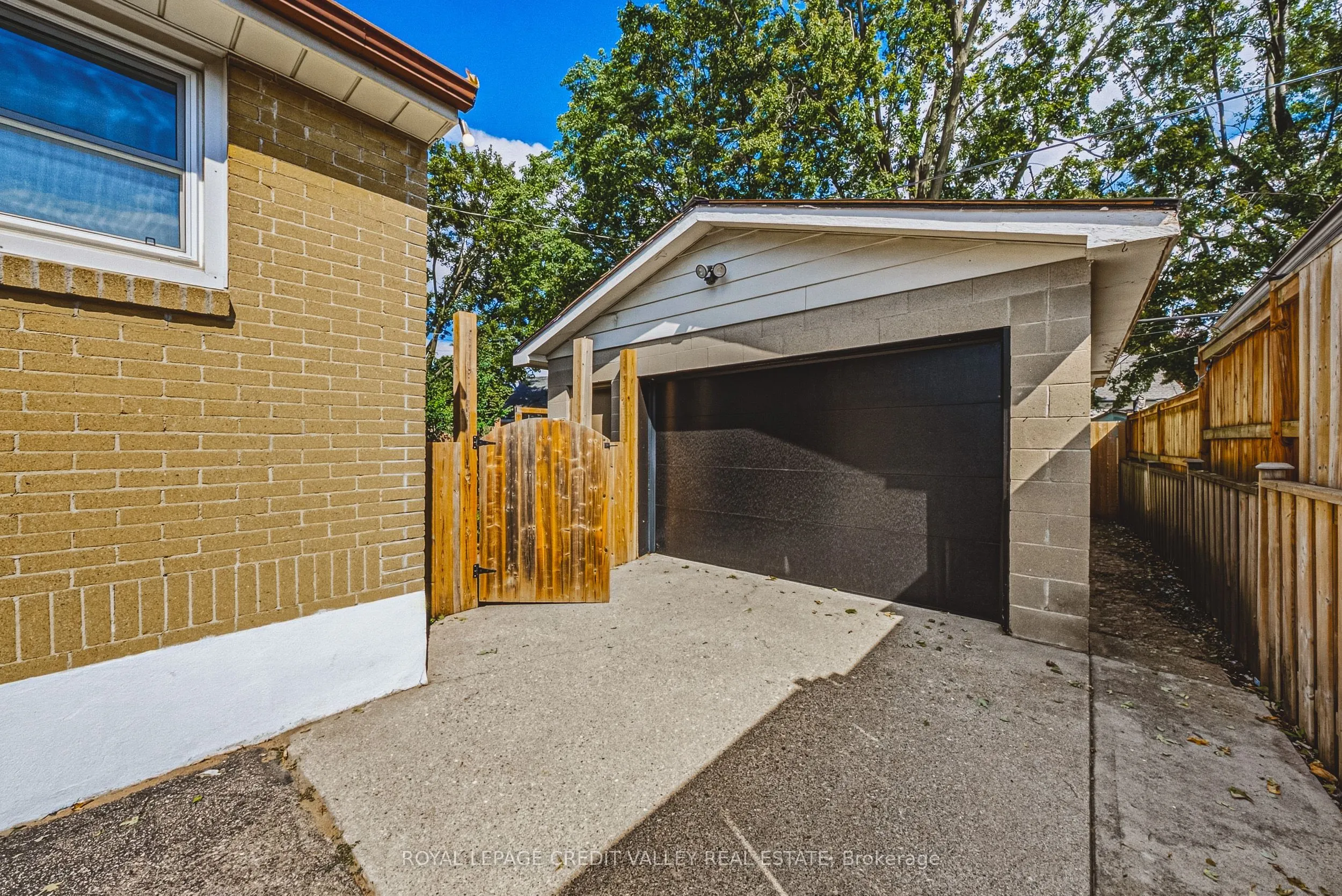 12 Stevenson Avenue