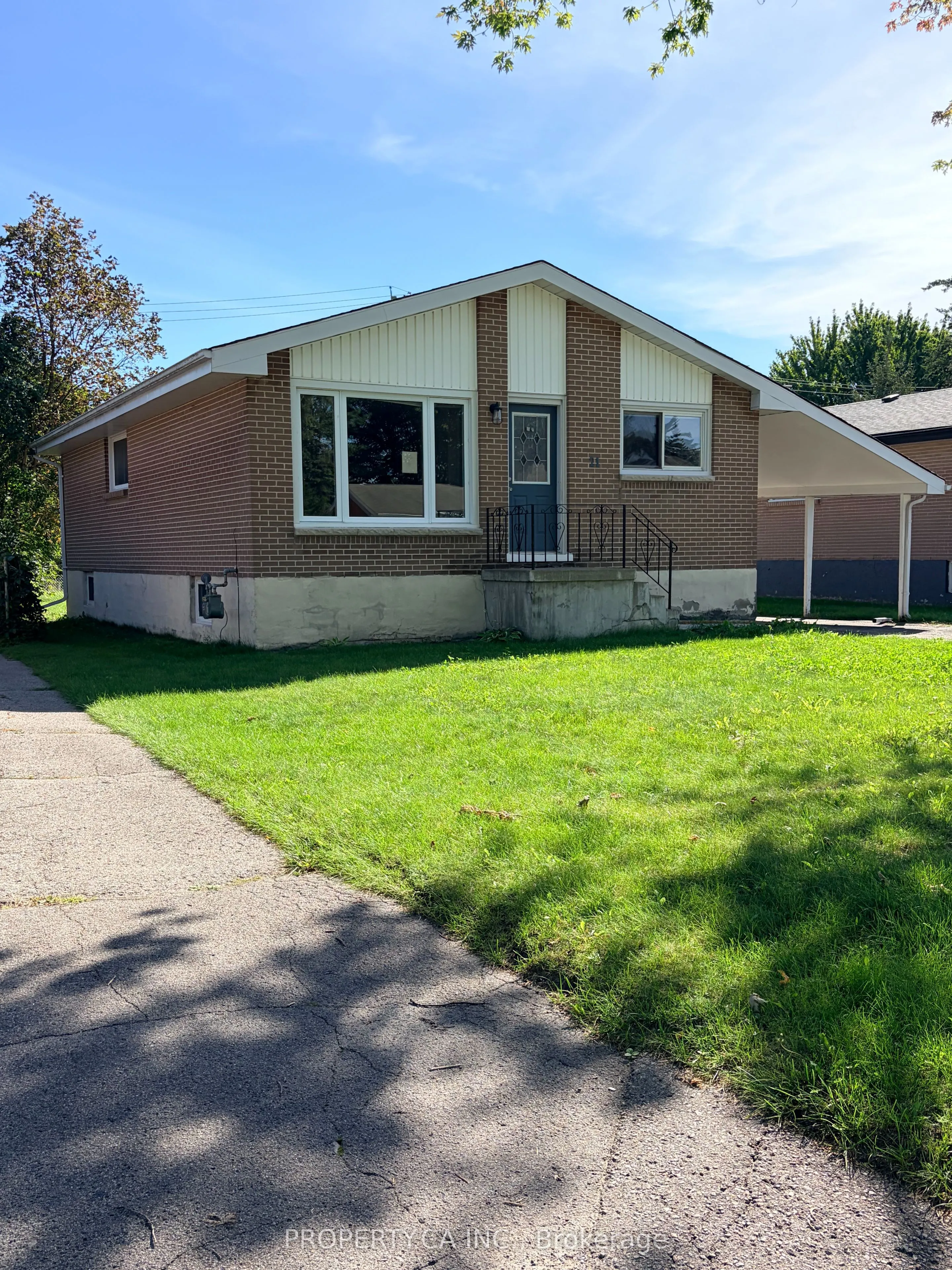 21 Nelles Avenue