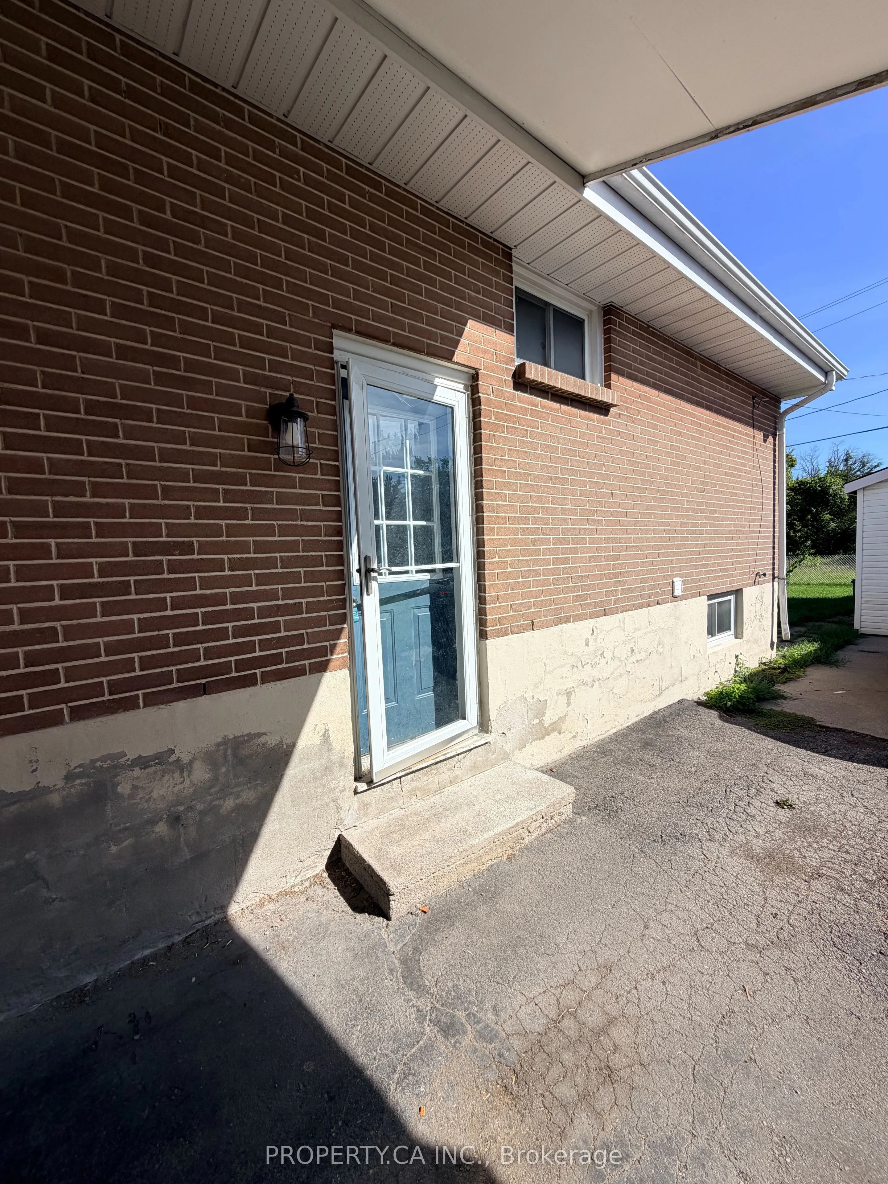 21 Nelles Avenue