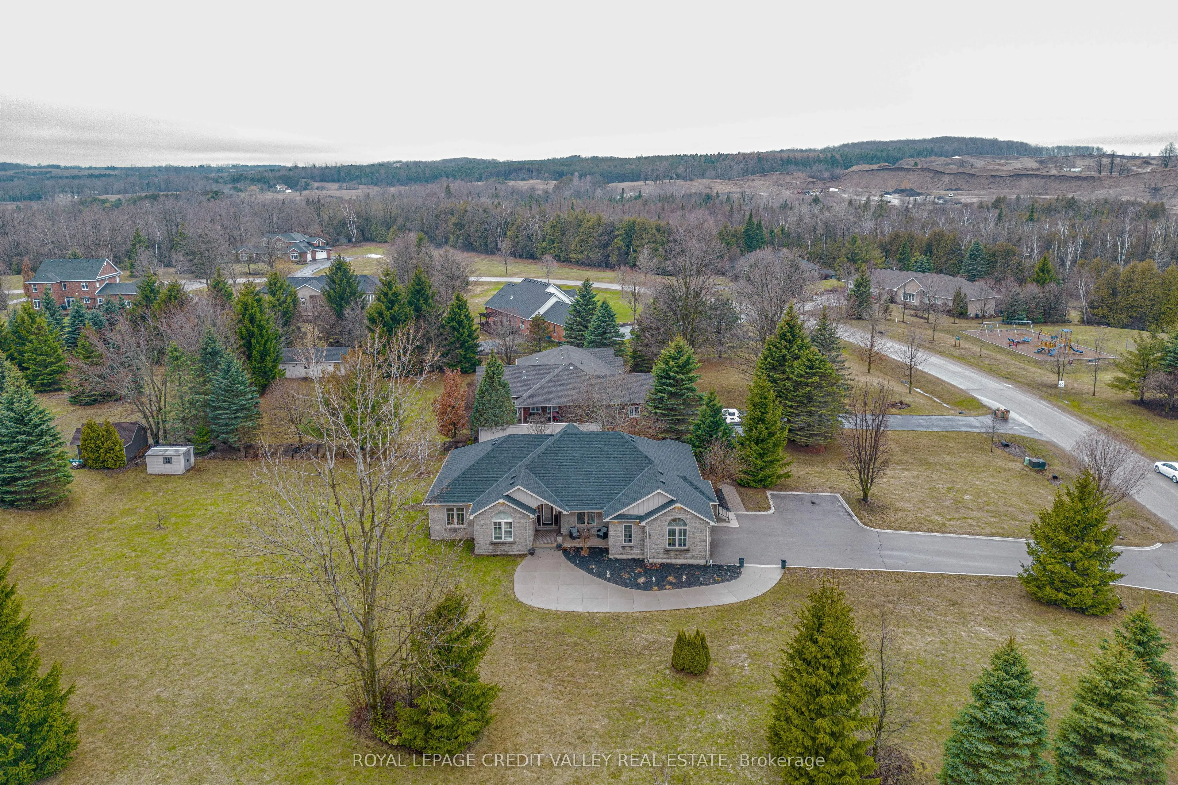48 Rayburn Meadows Road