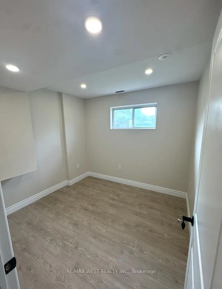 1 Treelawn Terrace #Lower