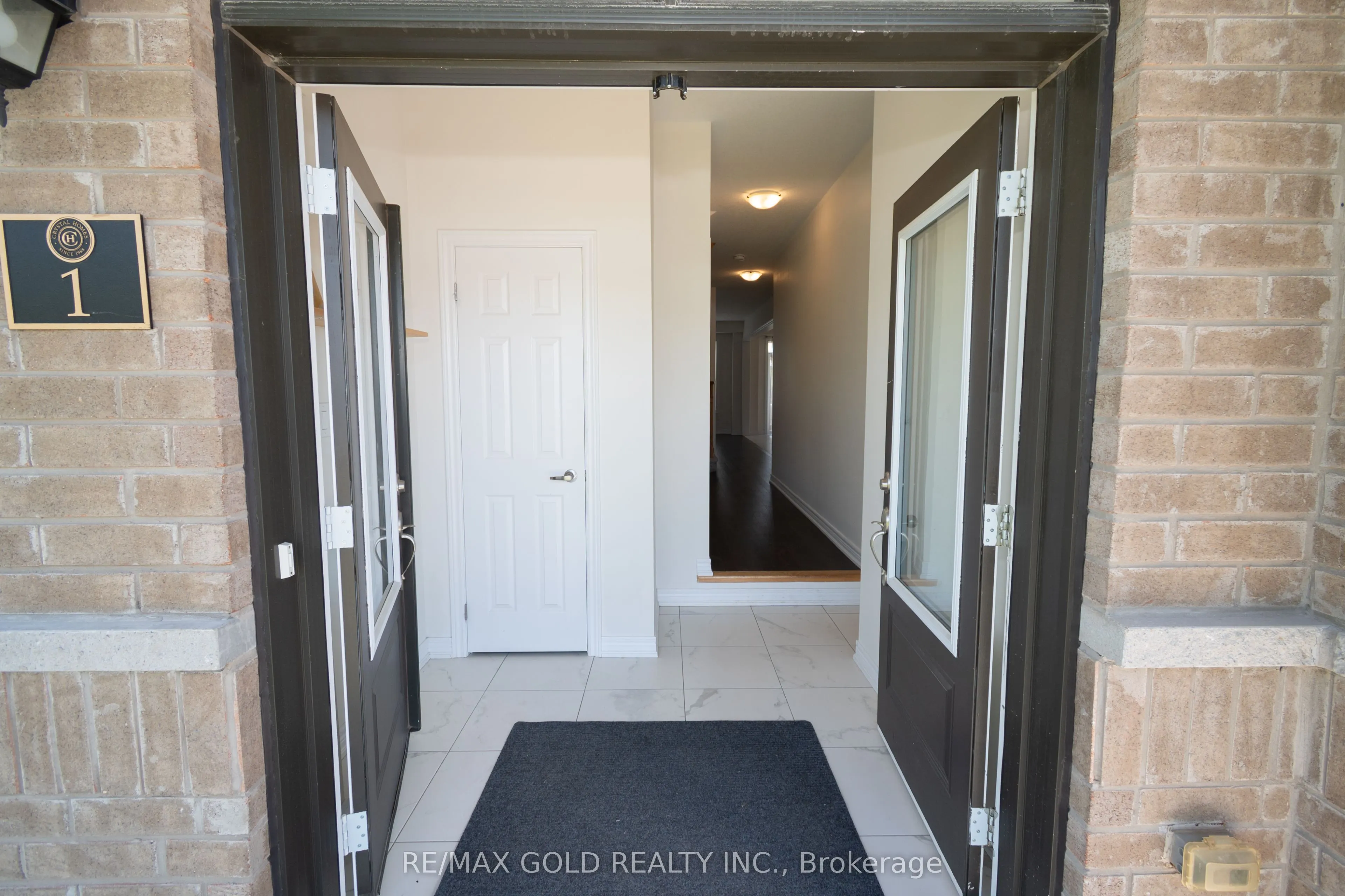 166 Deerpath Drive #1