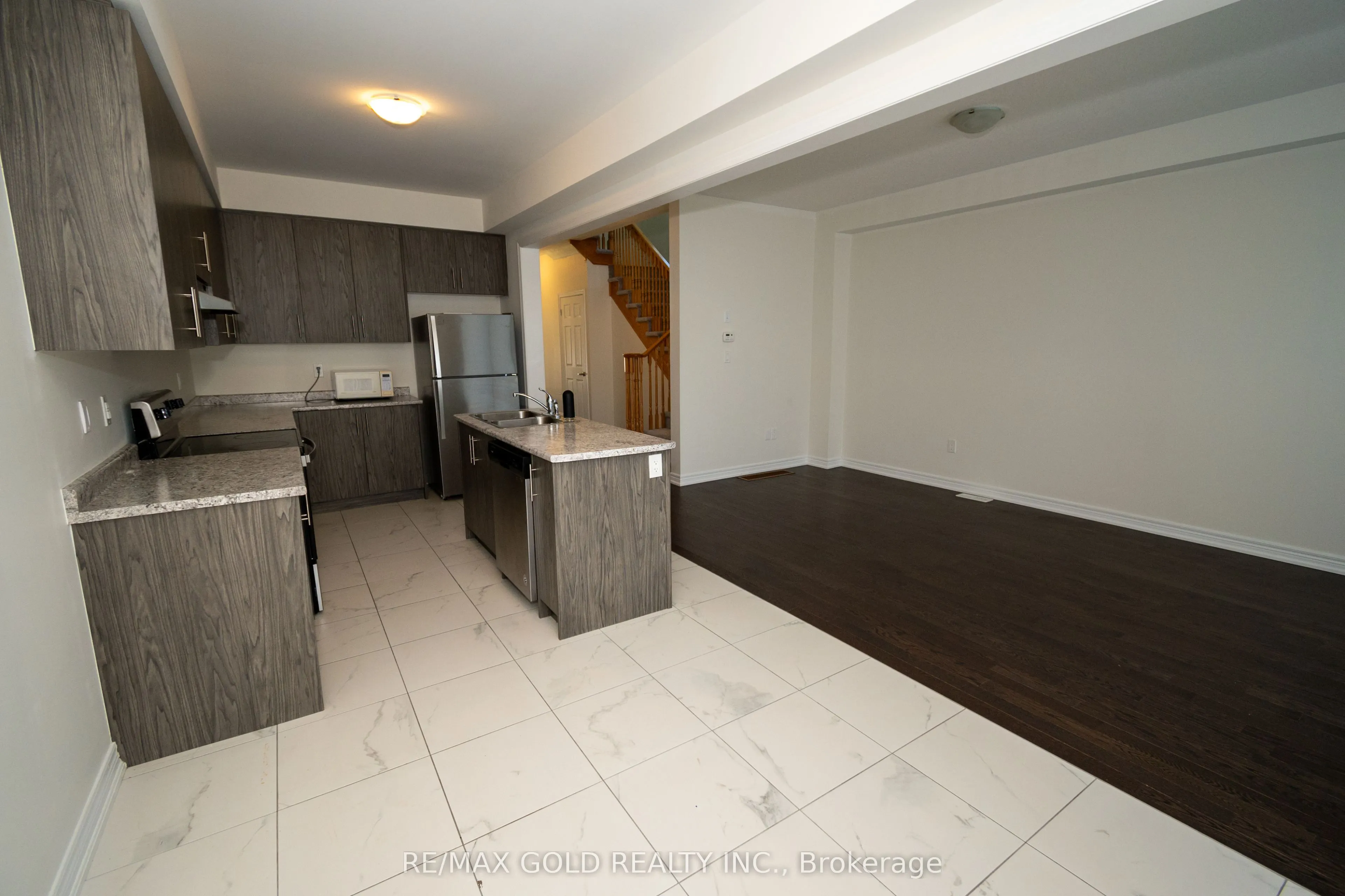 166 Deerpath Drive #1