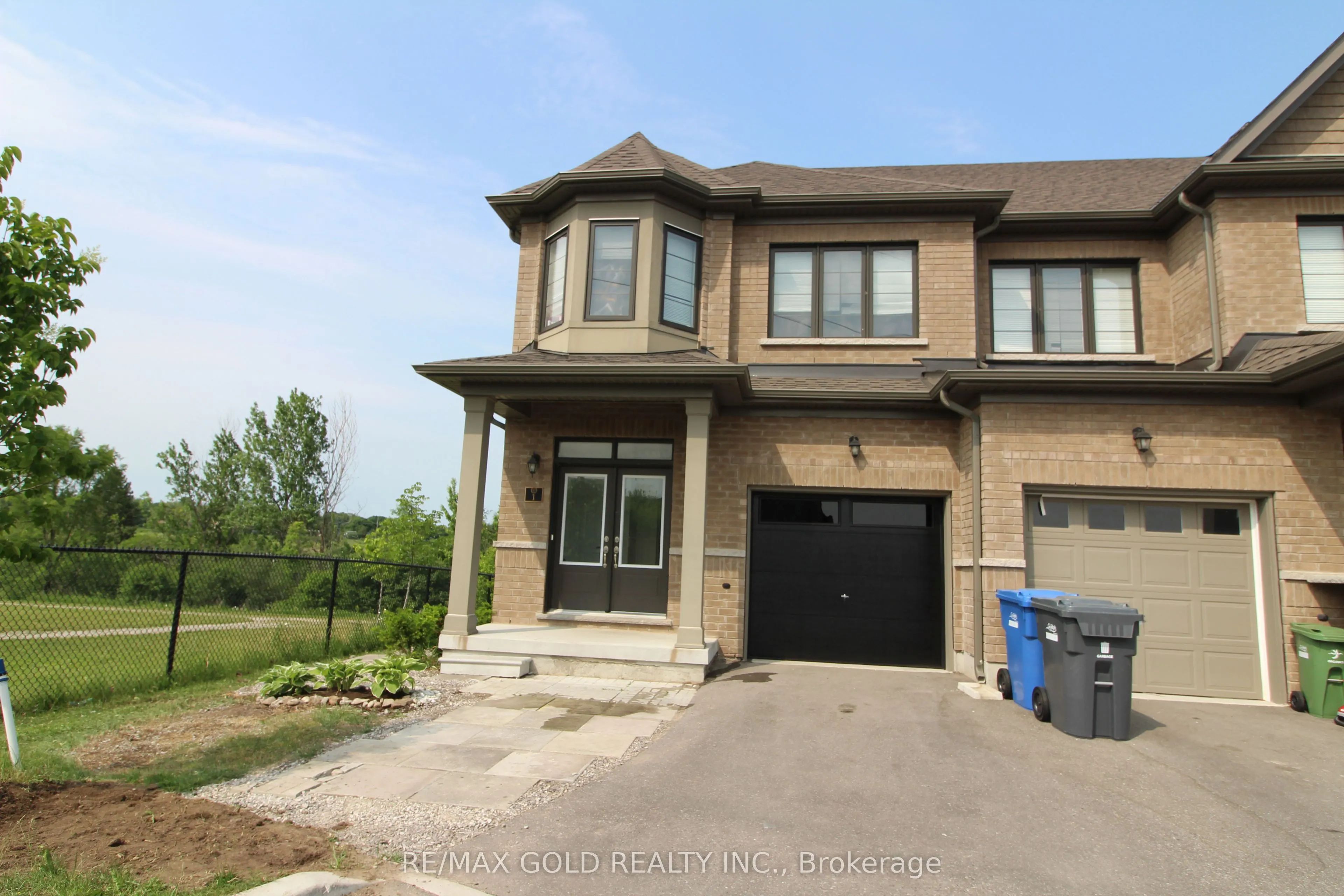 166 Deerpath Drive #1