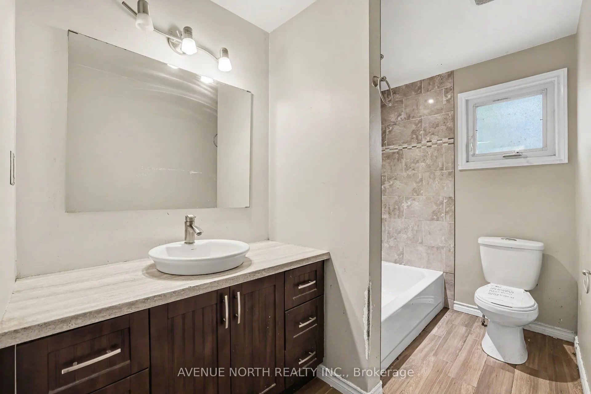 68 Downsview Crescent
