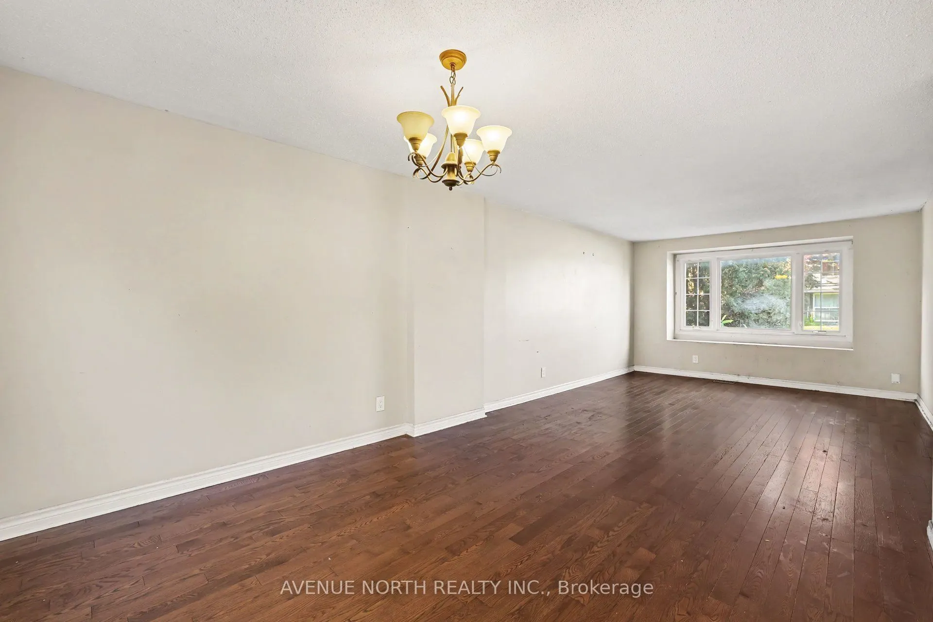 68 Downsview Crescent