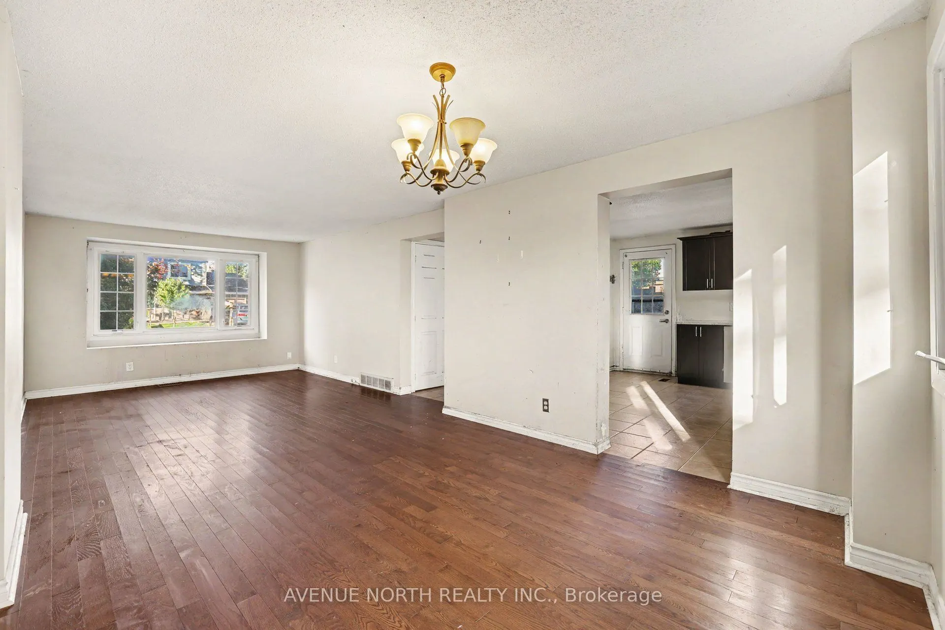 68 Downsview Crescent