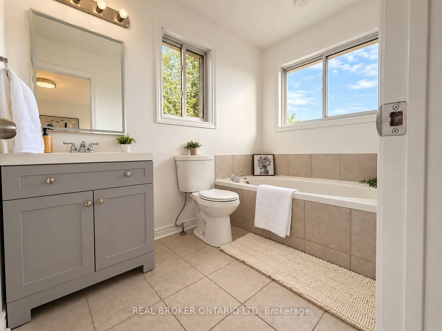 3 Woodview Court