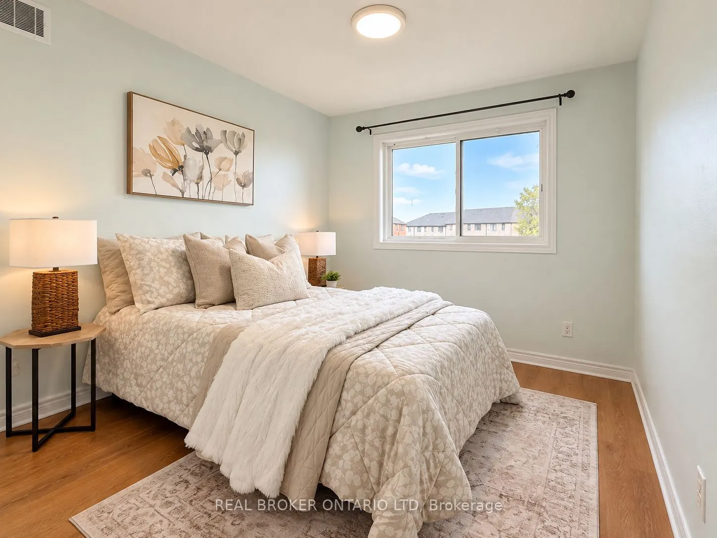 3 Woodview Court