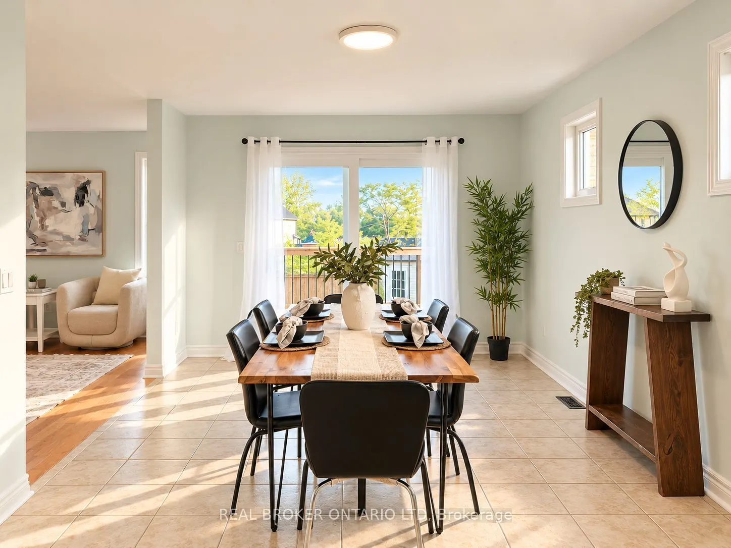 3 Woodview Court