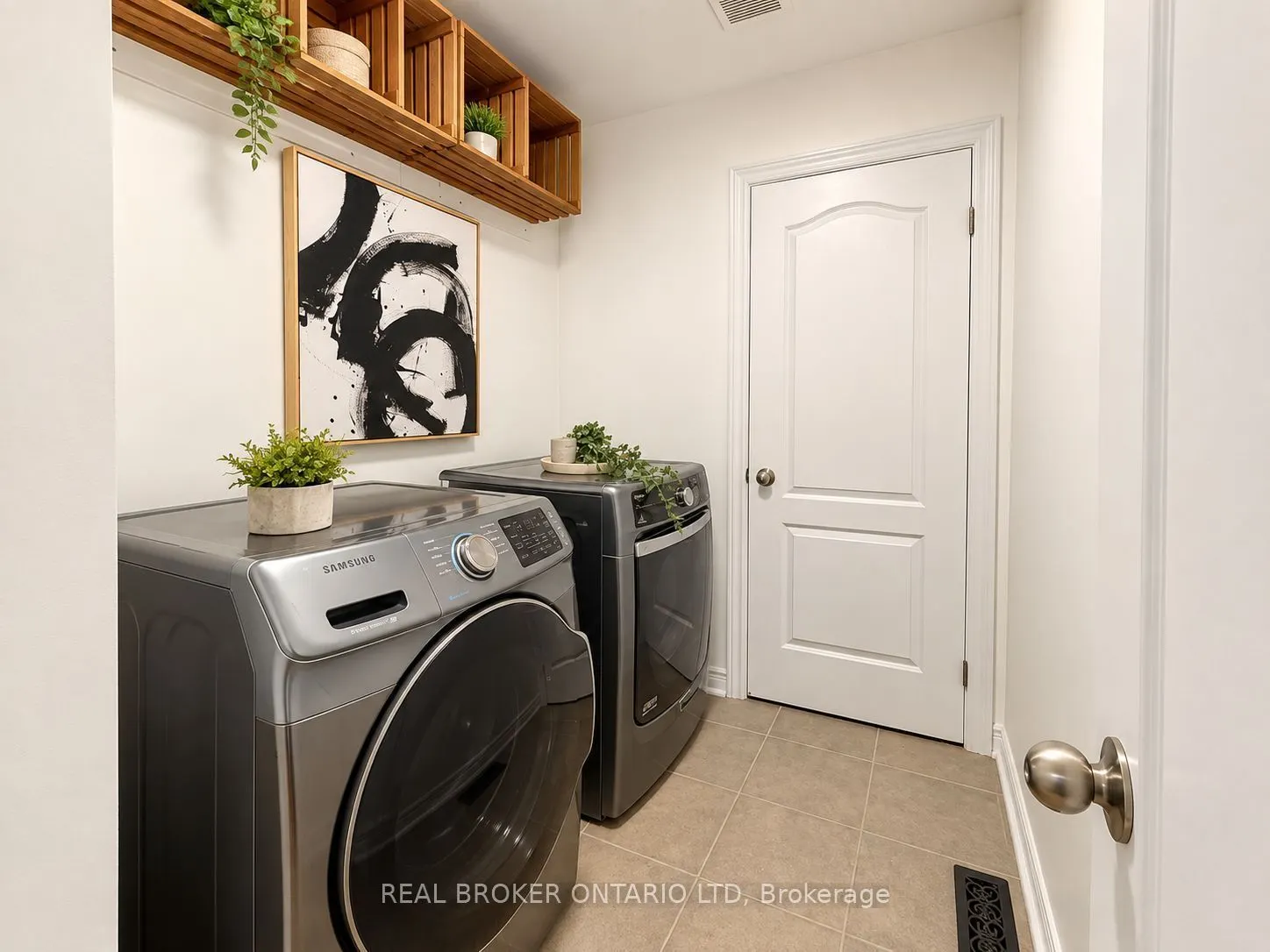 3 Woodview Court
