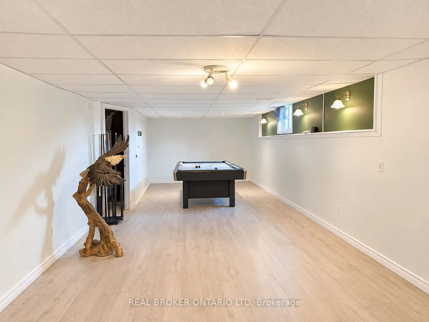3 Woodview Court