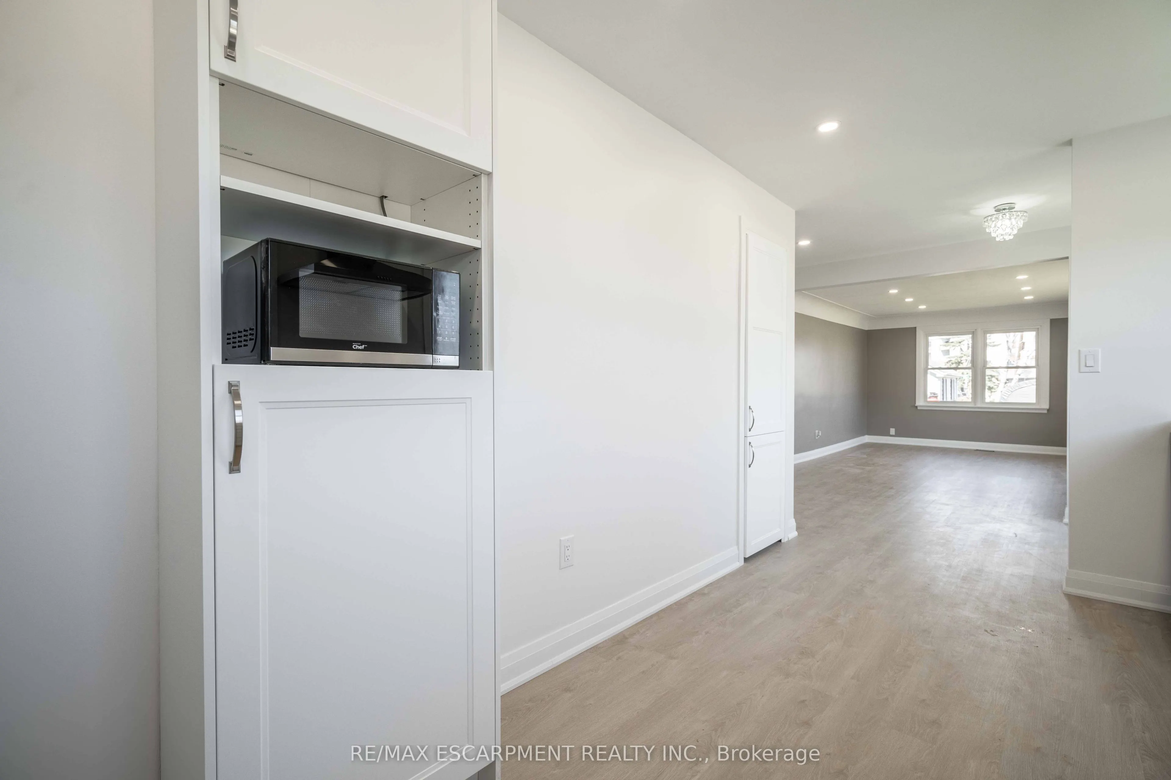 1 Hill Place #A