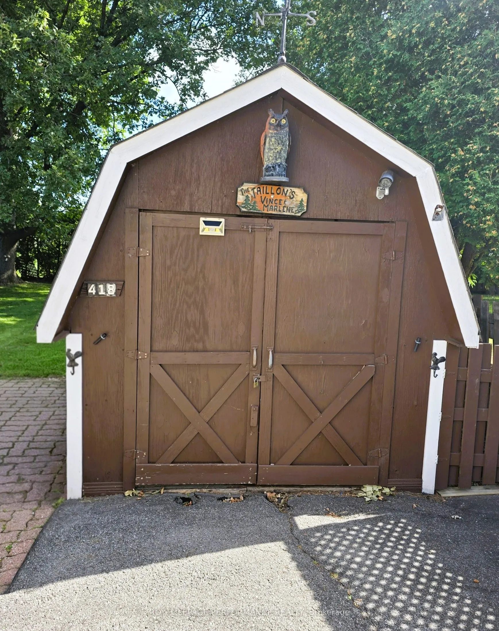 418 Bellevue Crescent