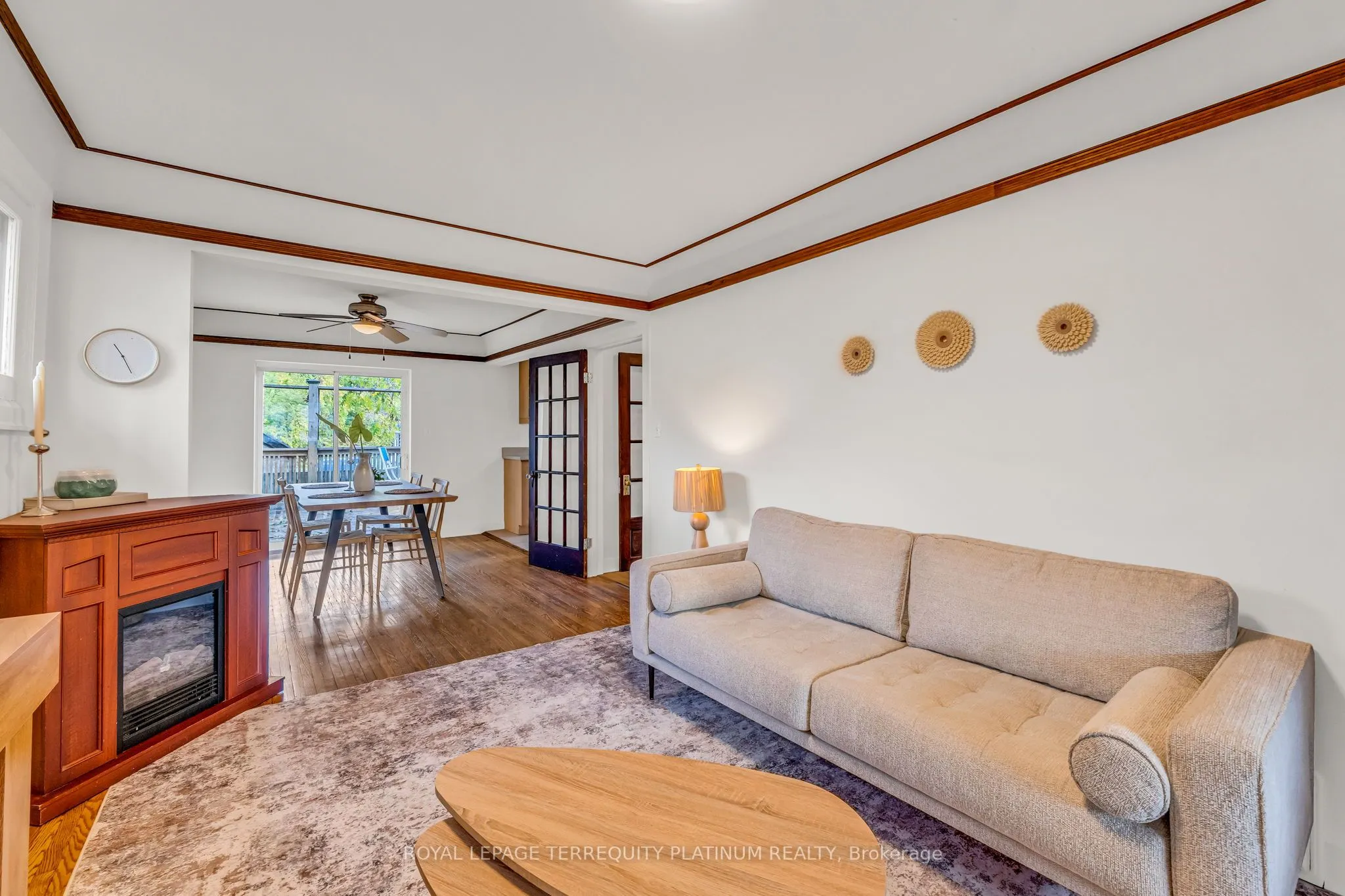 10 Locarno Avenue