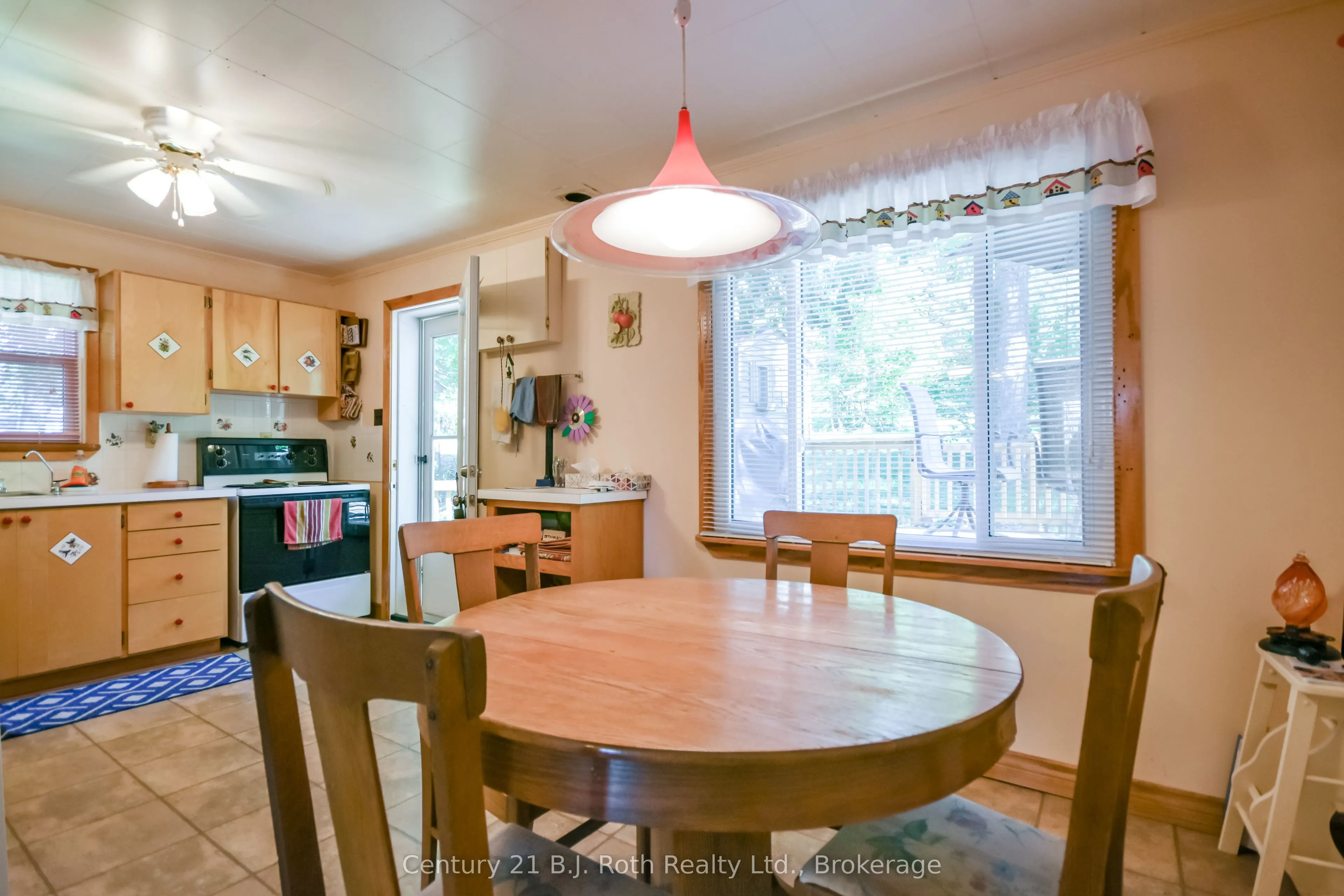 222 Lake Dalrymple Road