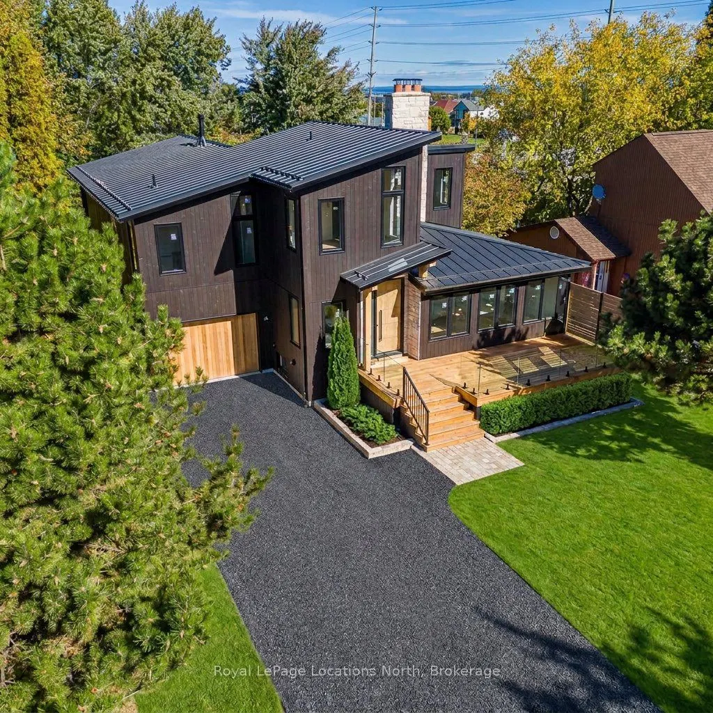 146 Campbell Crescent