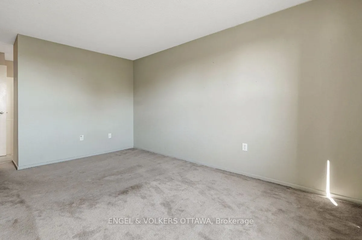 373 Laurier Avenue E #505
