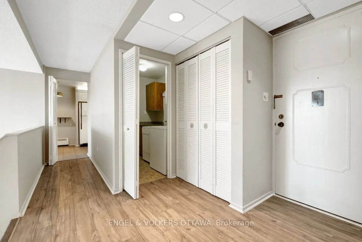 373 Laurier Avenue E #505