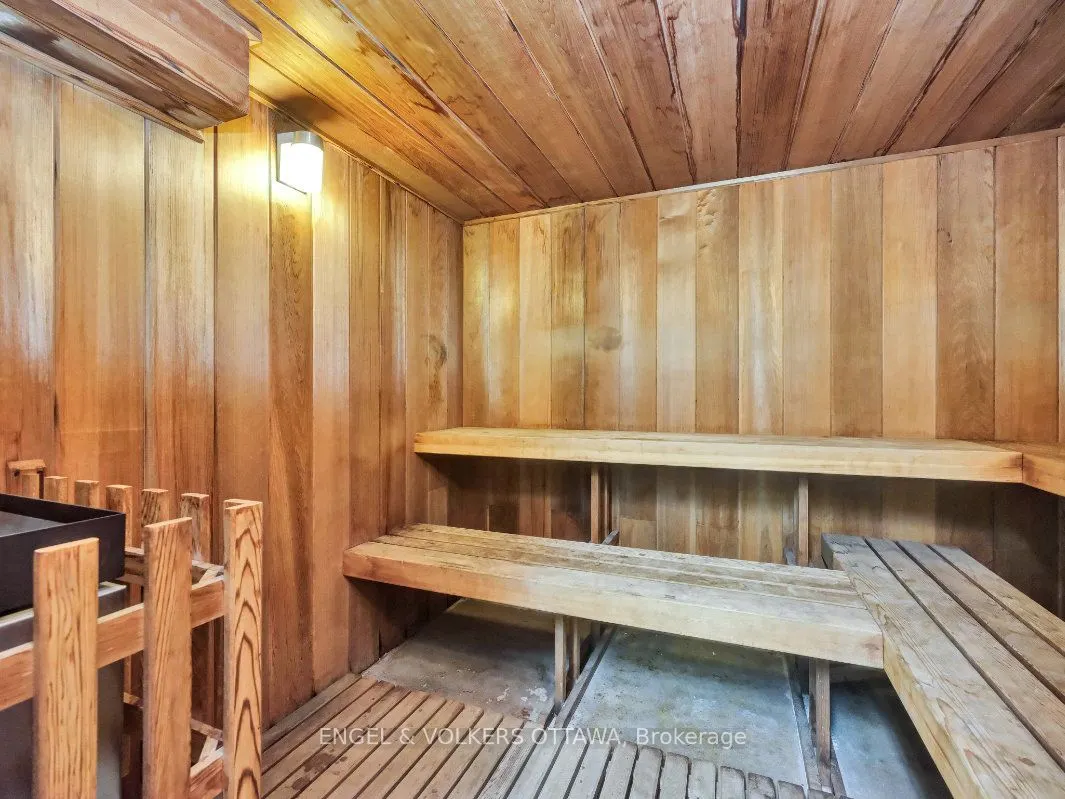 373 Laurier Avenue E #505