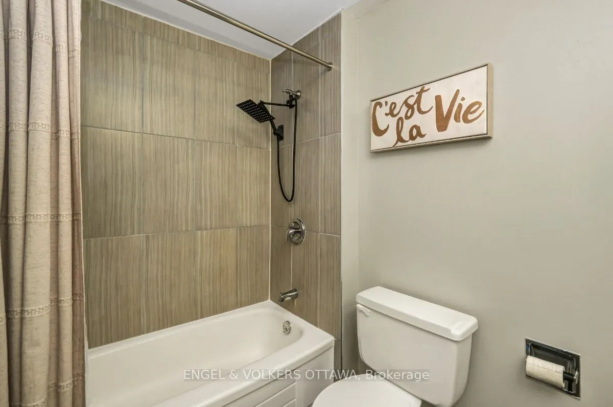 373 Laurier Avenue E #505