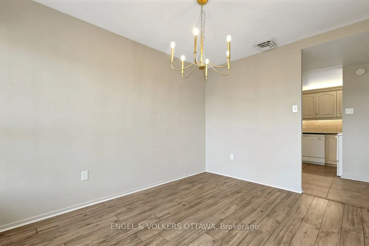 373 Laurier Avenue E #505
