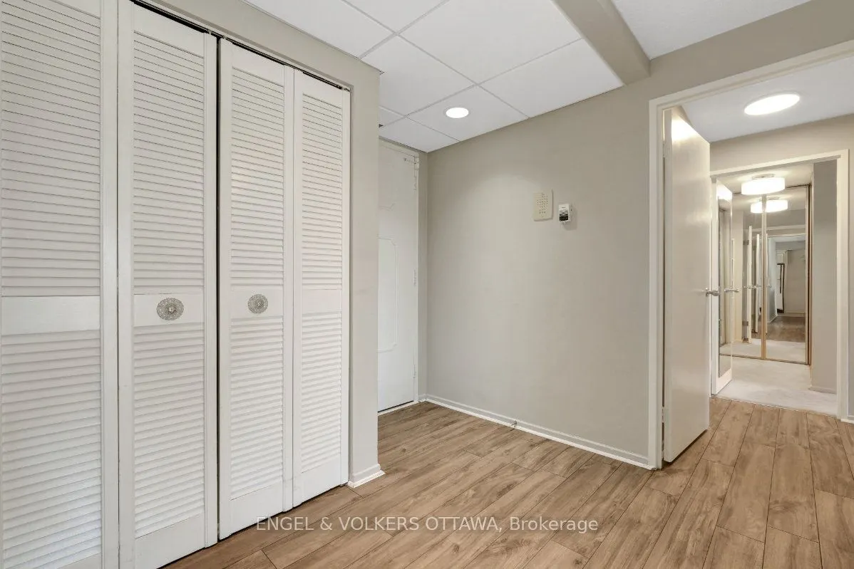 373 Laurier Avenue E #505