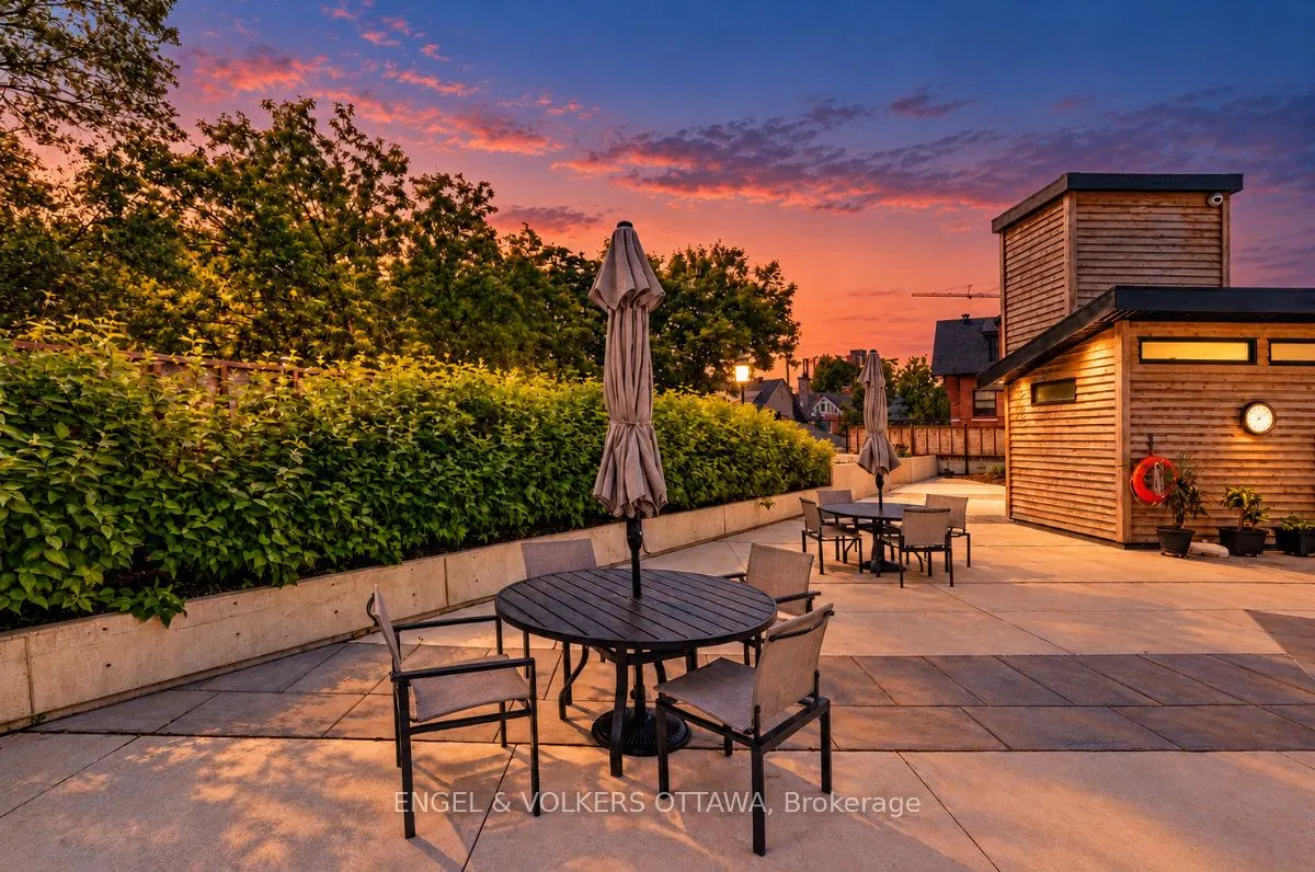 373 Laurier Avenue E #505