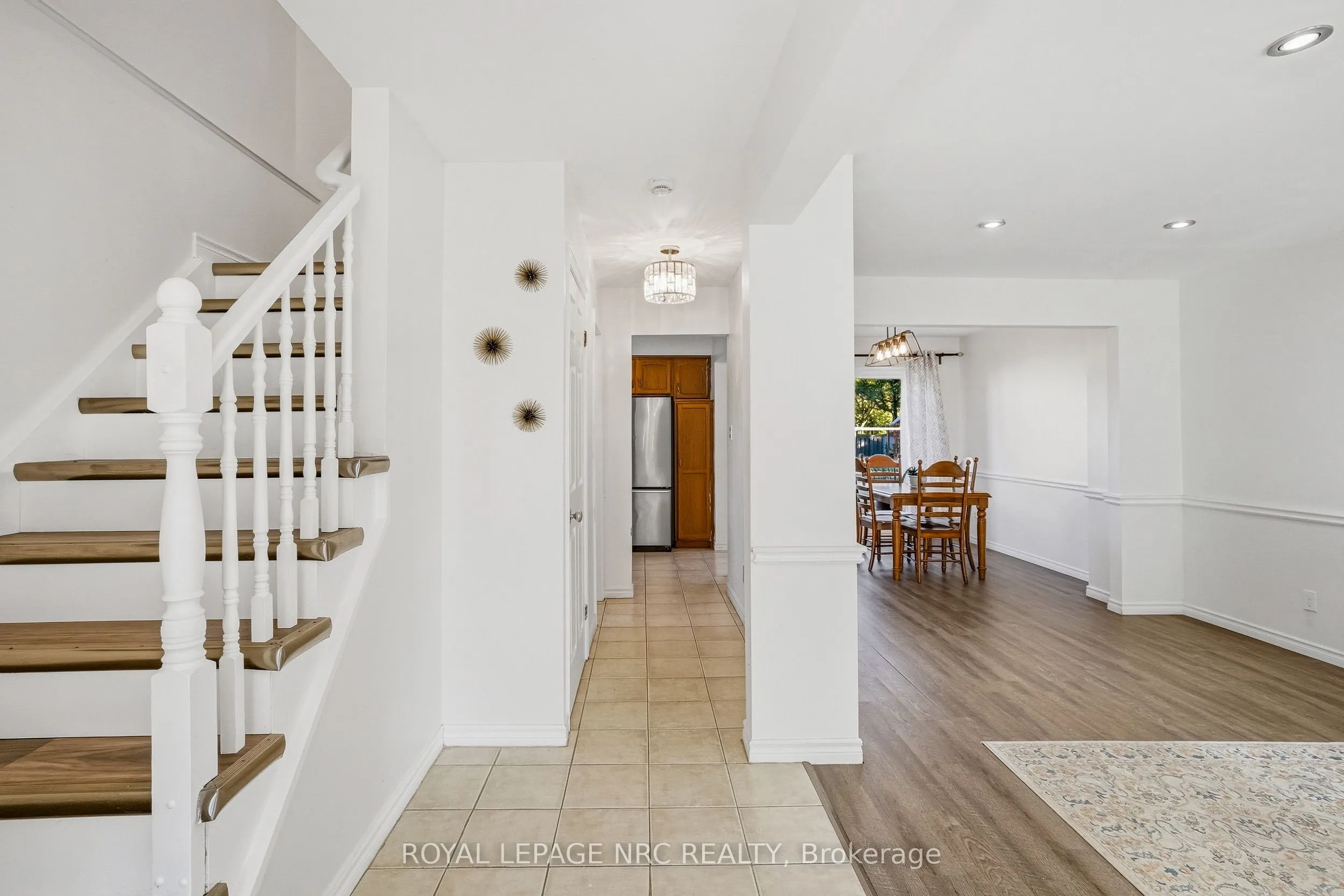 6033 Wildrose Crescent