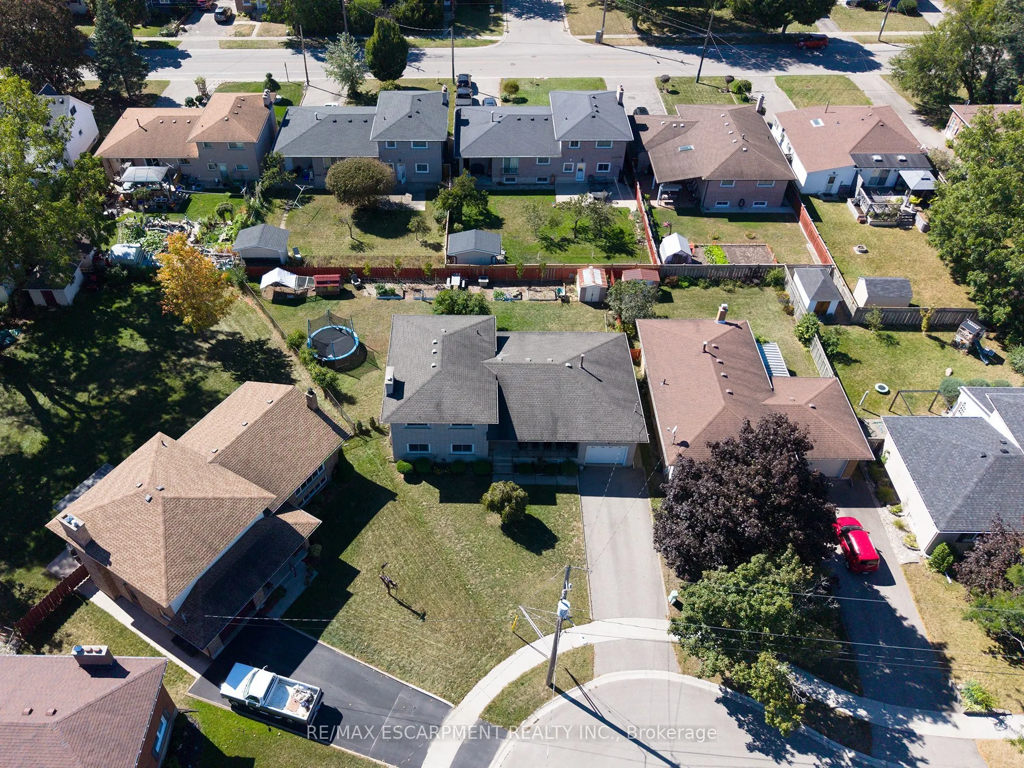 32 Avondale Crescent
