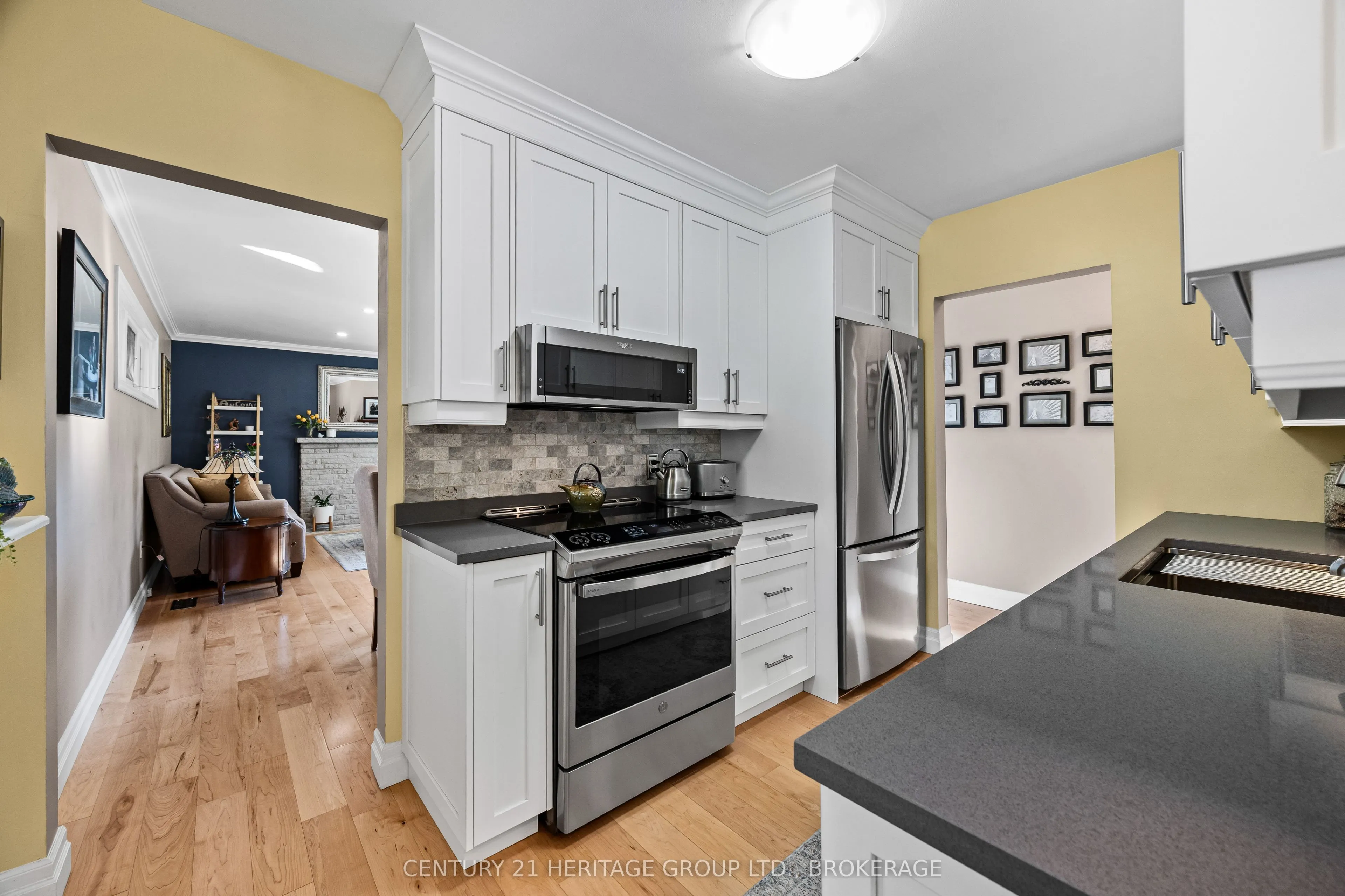 35 Loyalist Avenue