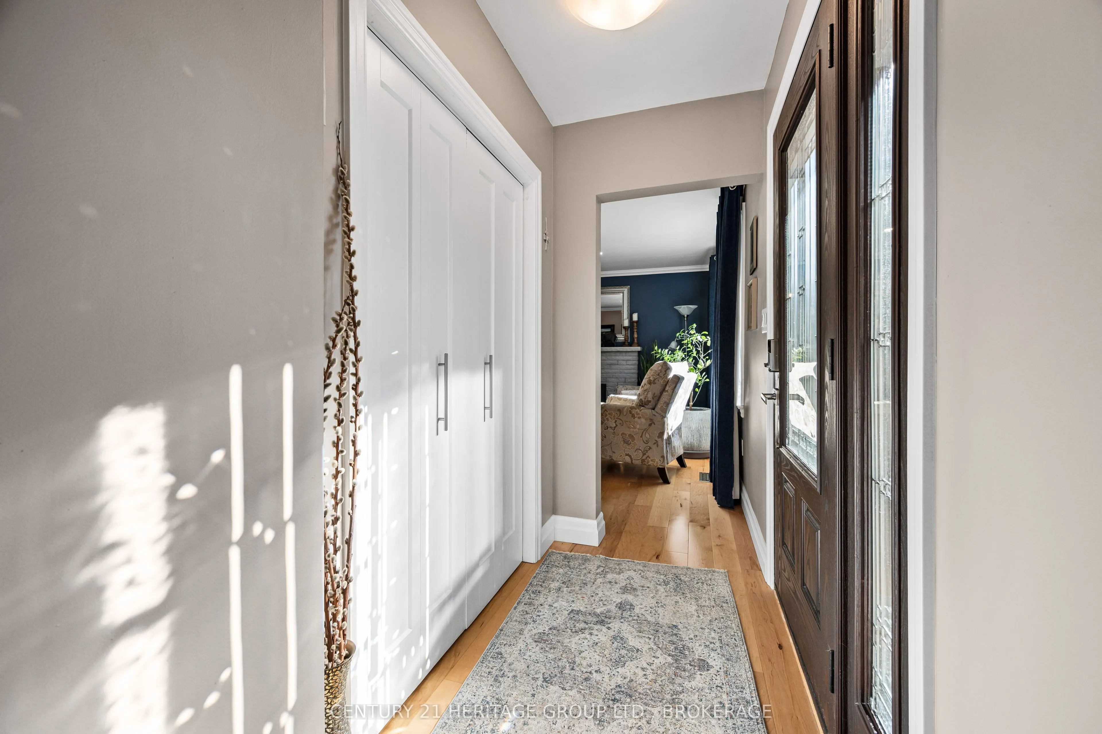 35 Loyalist Avenue