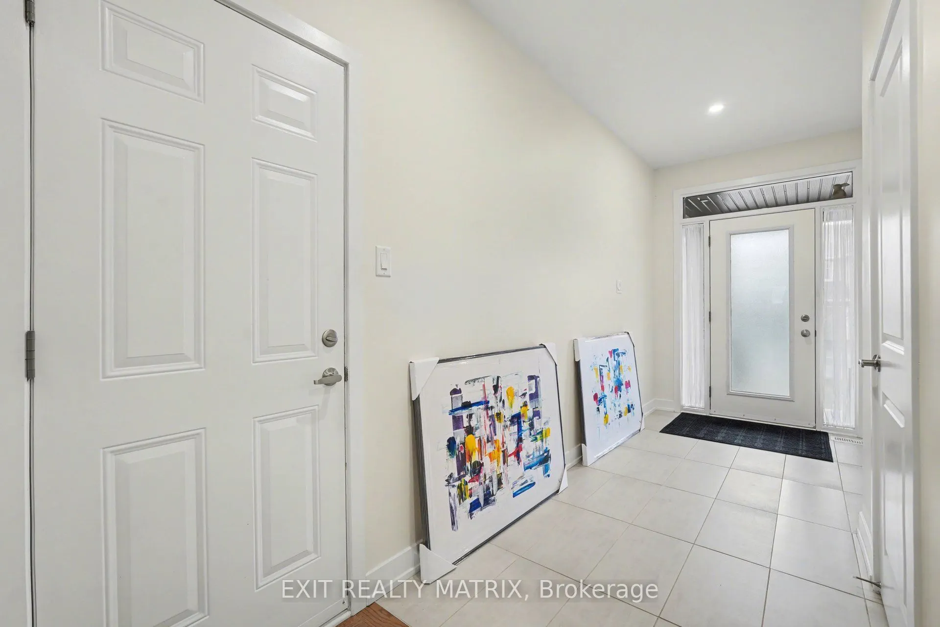 656 Putney Crescent