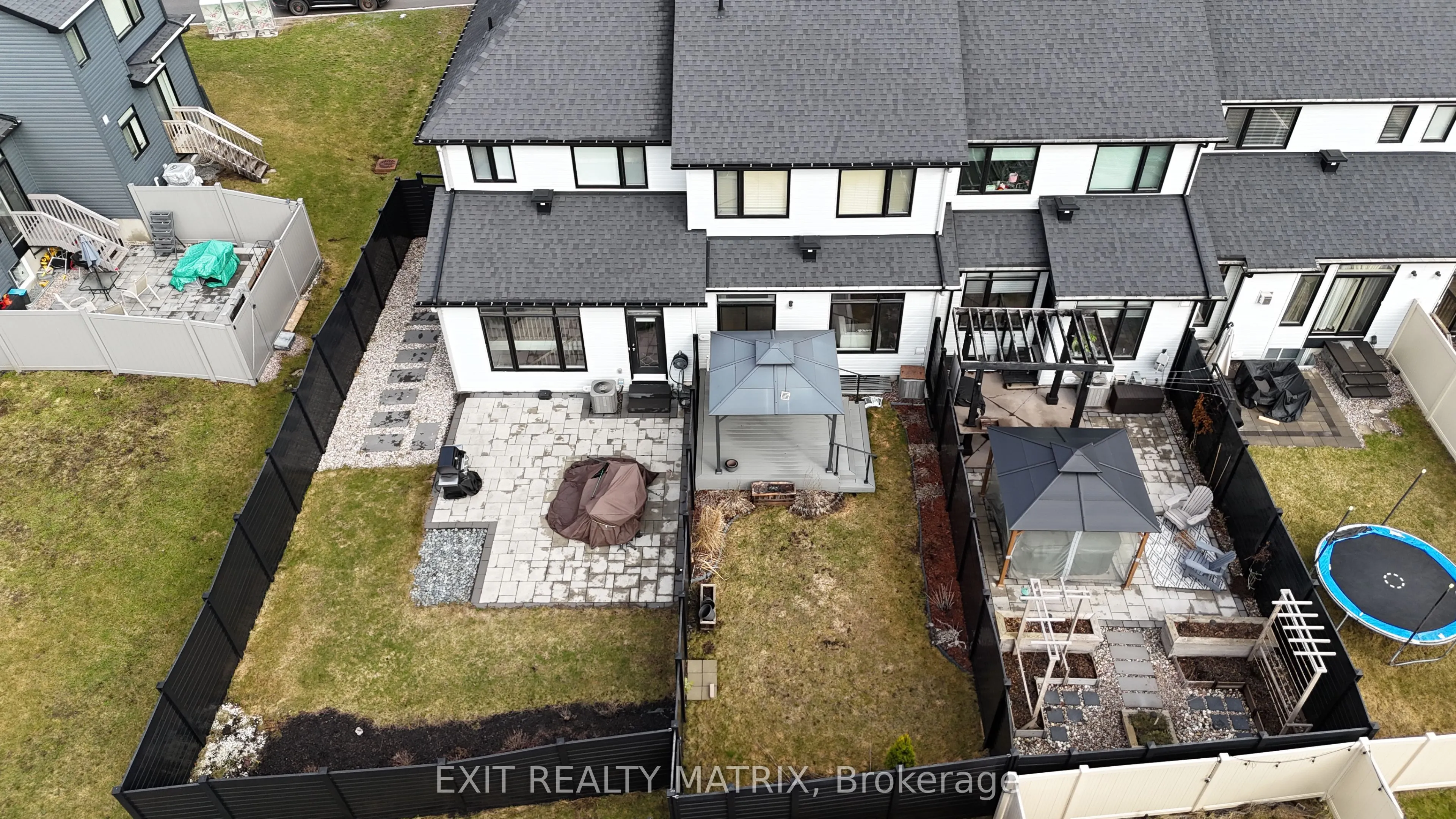 656 Putney Crescent