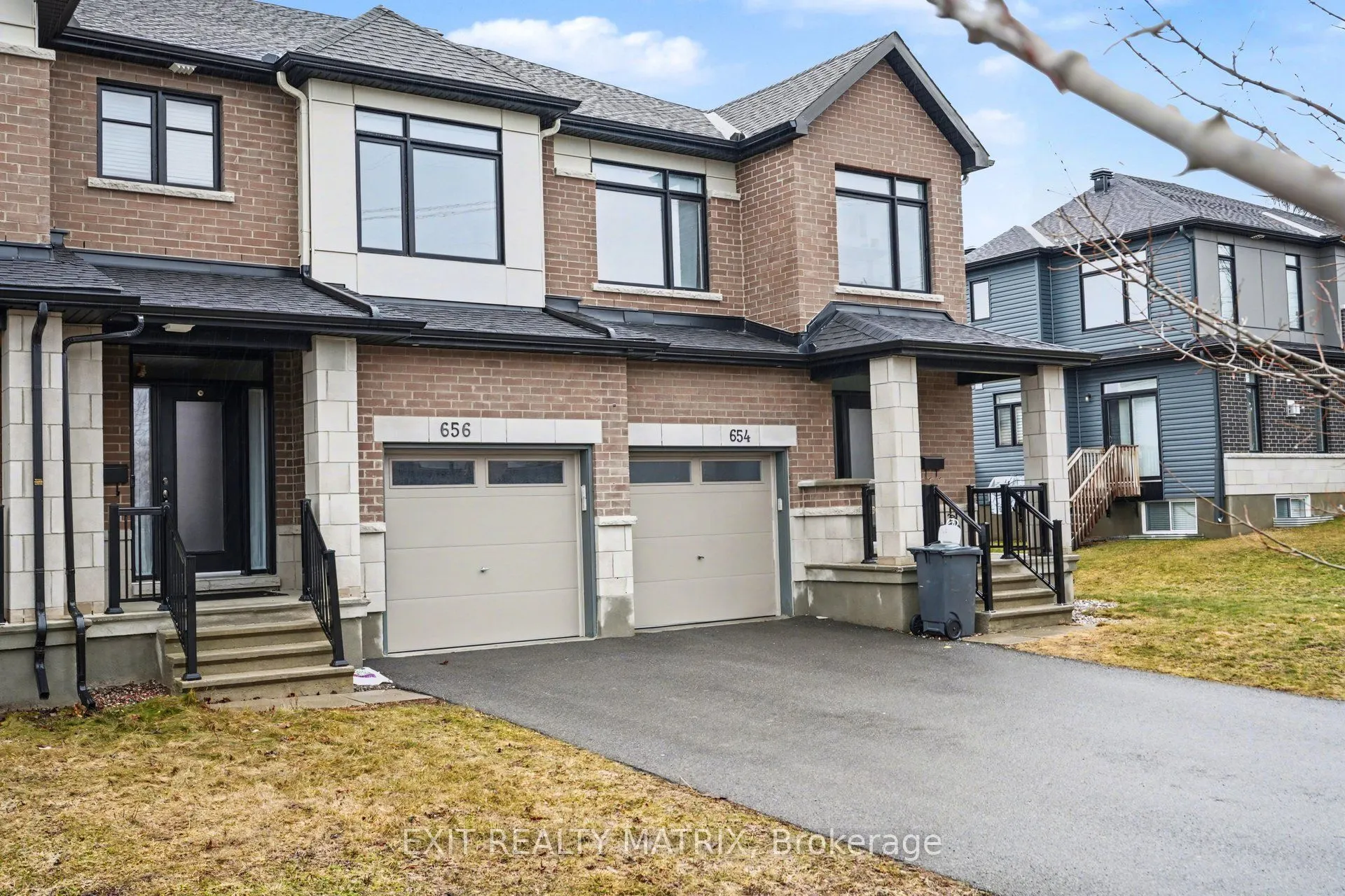 656 Putney Crescent