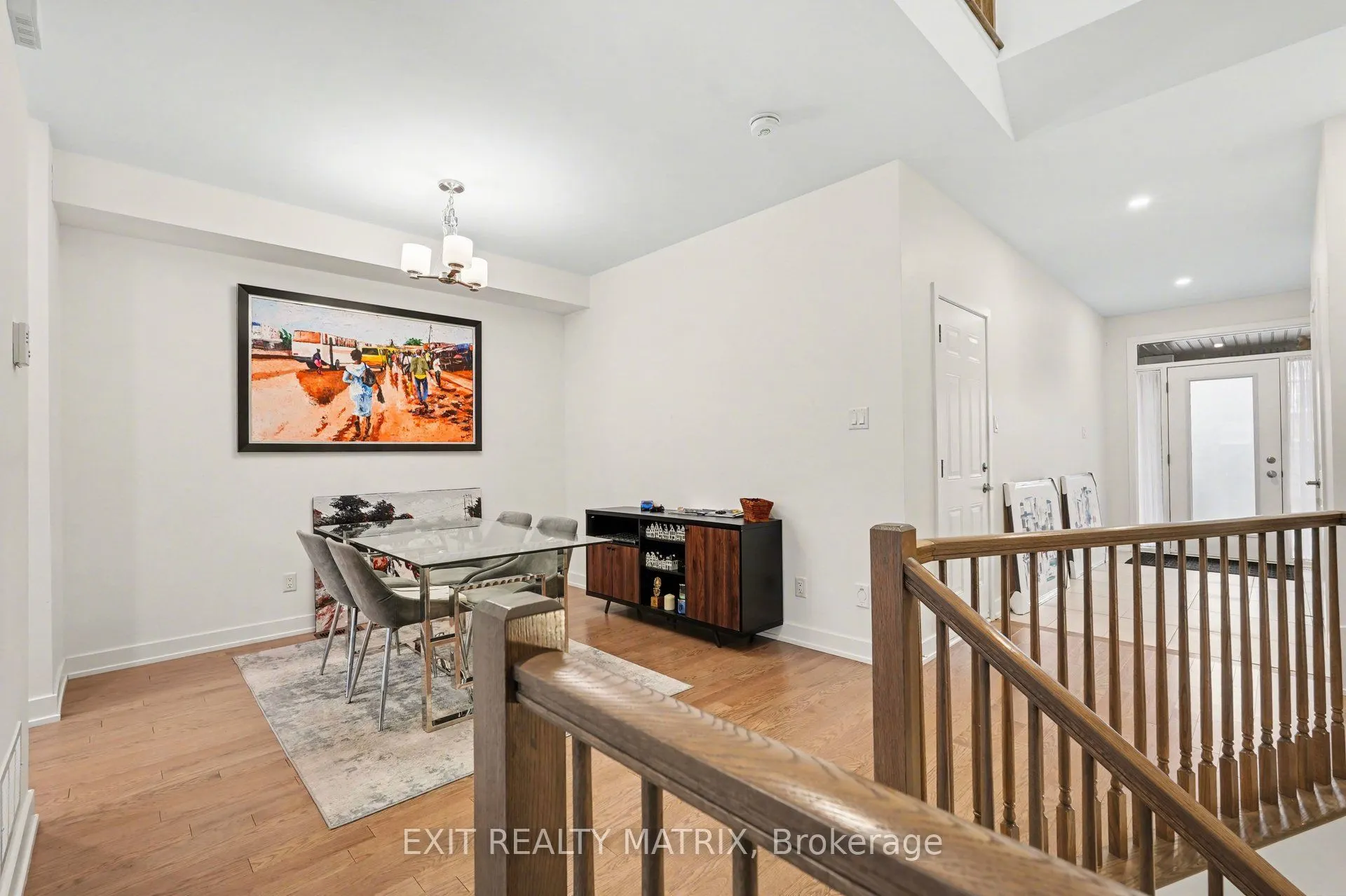 656 Putney Crescent