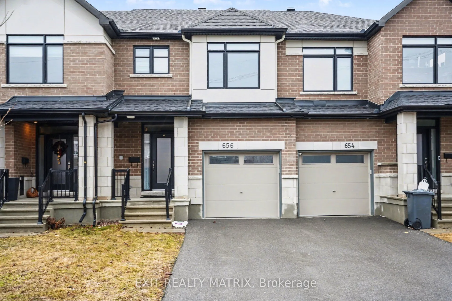 656 Putney Crescent
