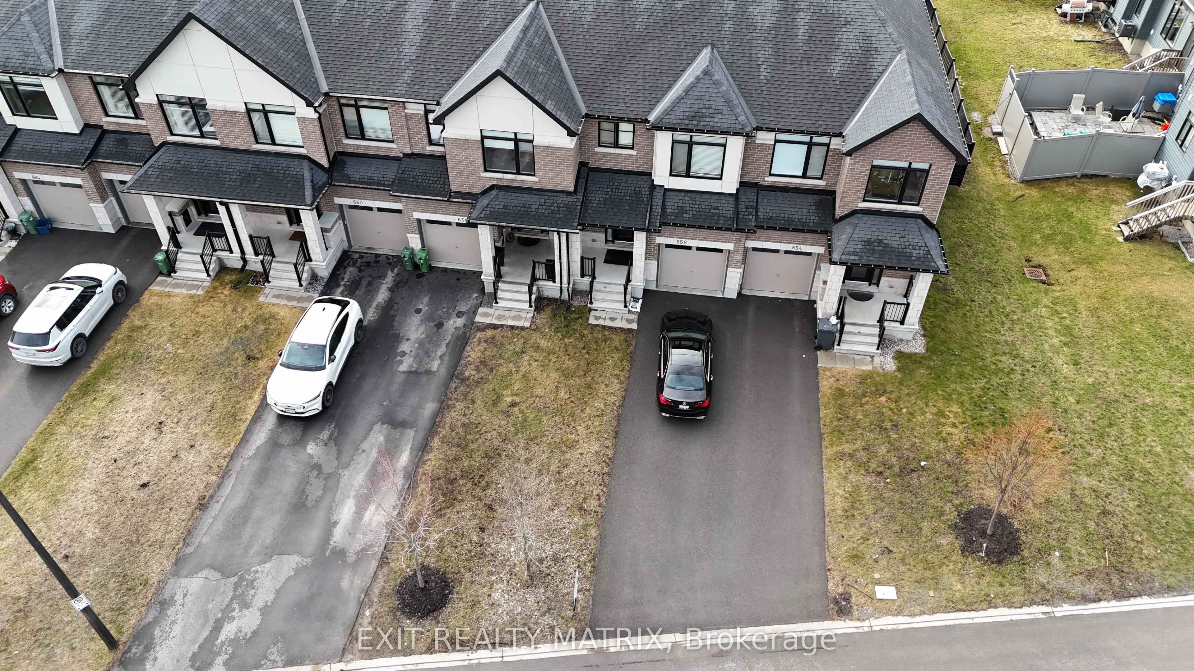 656 Putney Crescent
