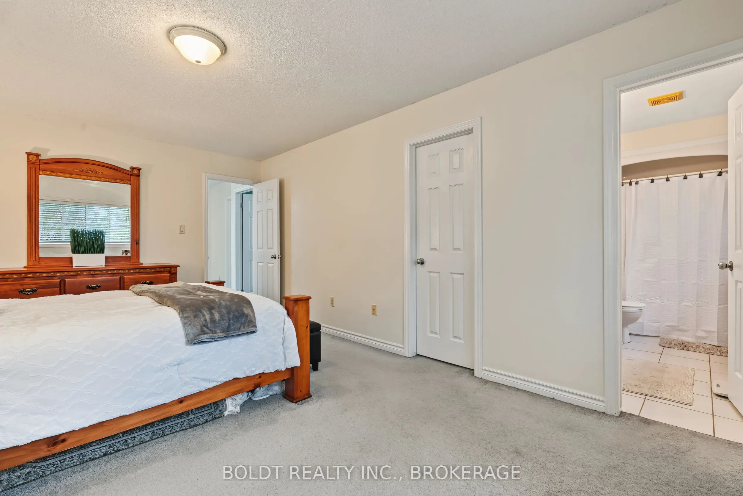 17 Valridge Court
