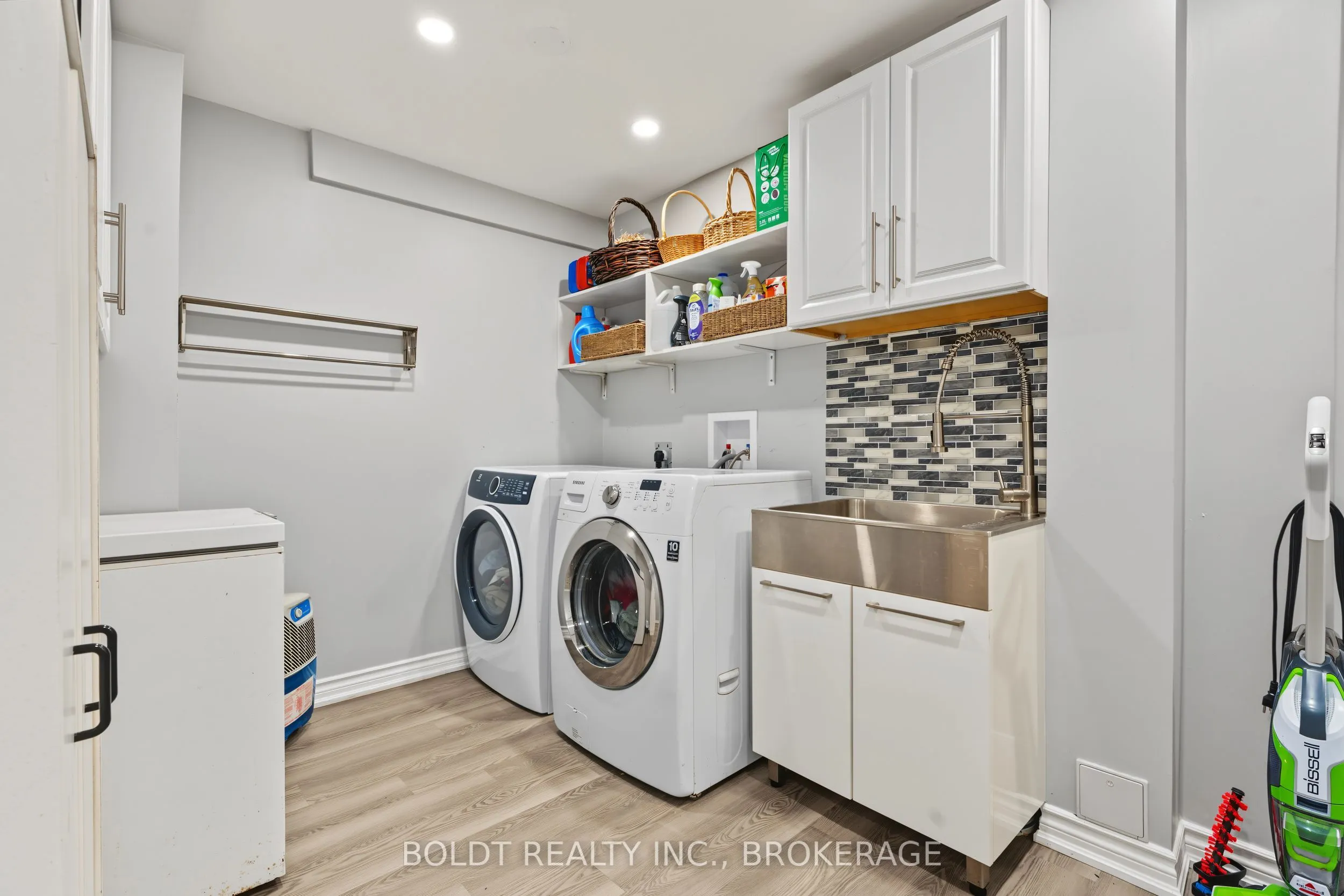 17 Valridge Court