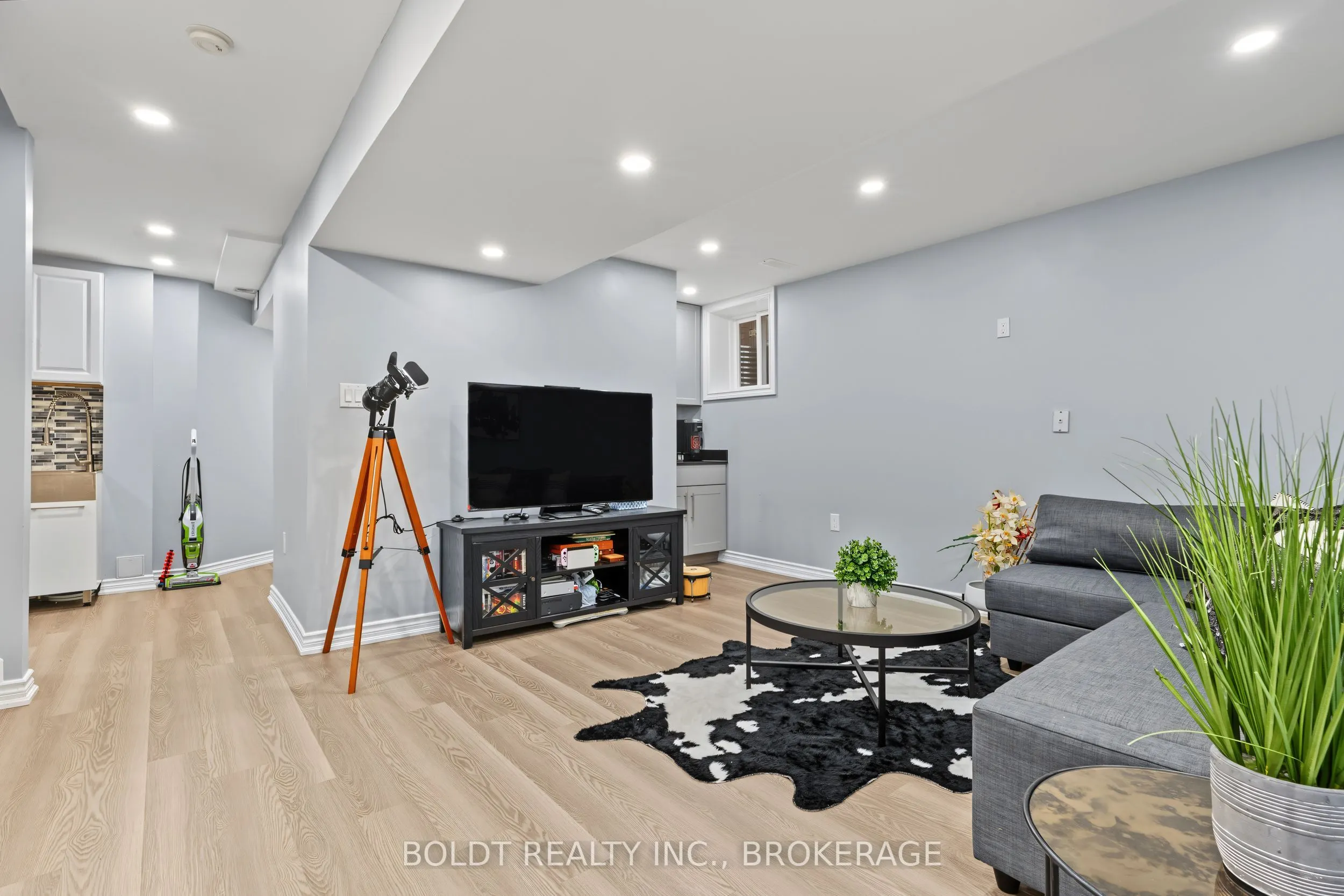17 Valridge Court