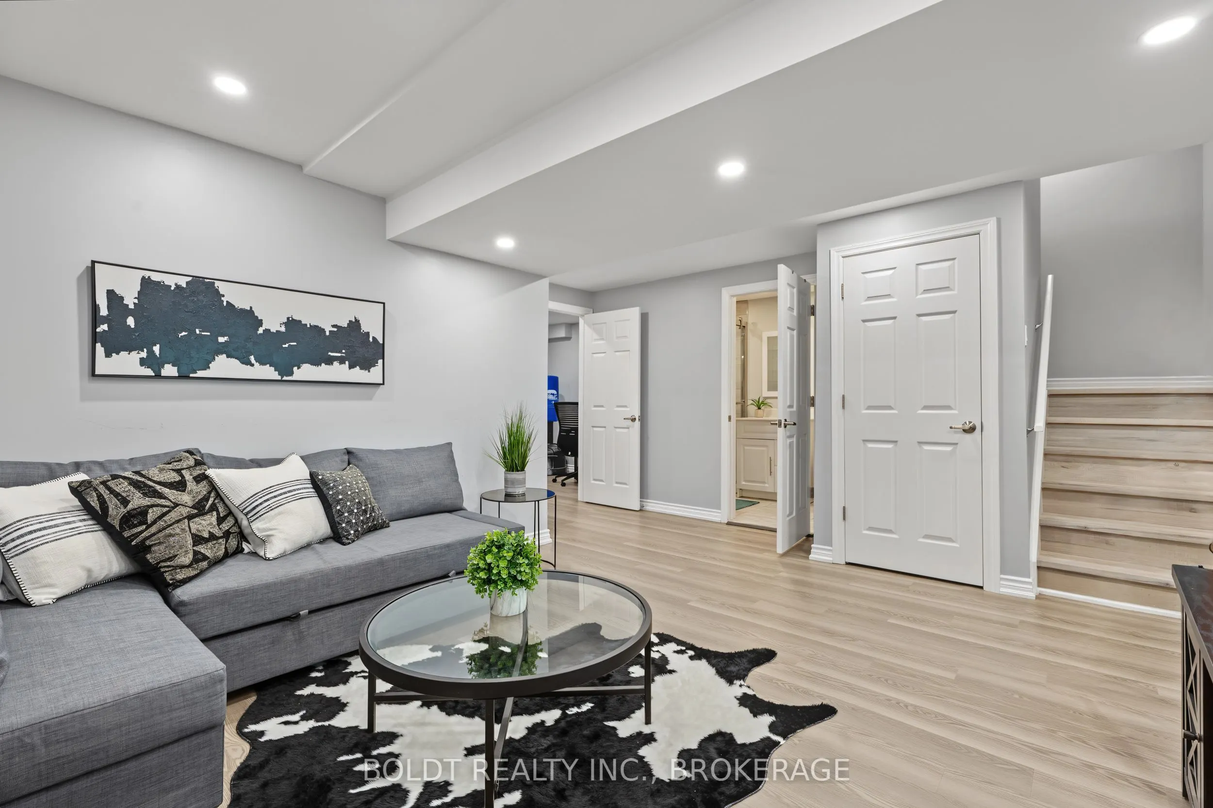 17 Valridge Court