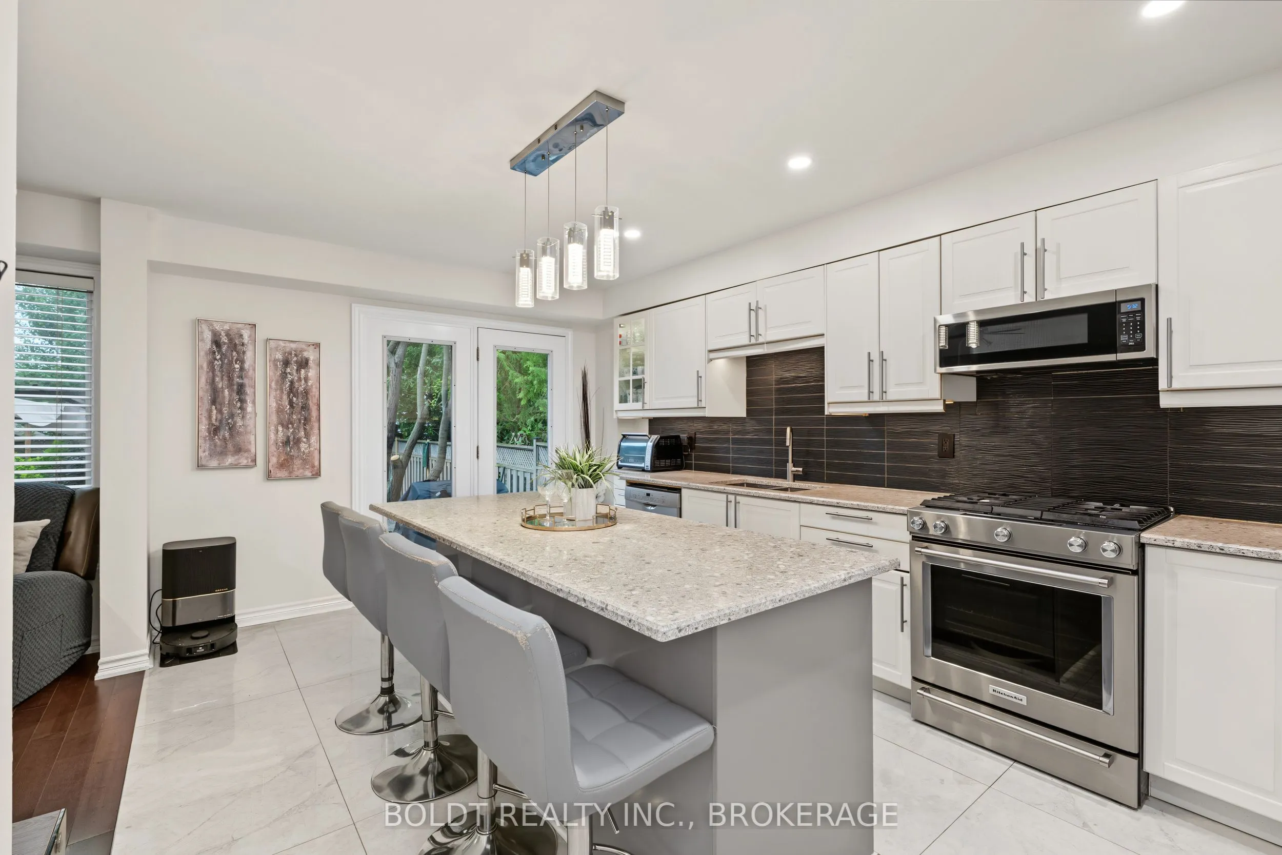17 Valridge Court