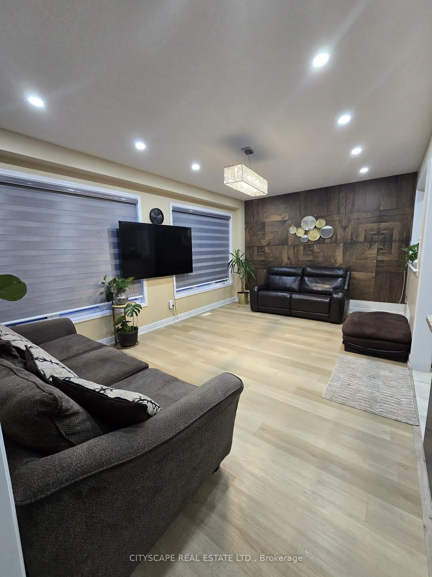 7744 Tupelo Crescent