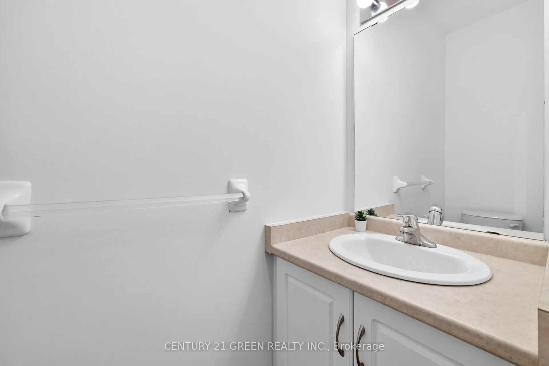 18 Palacebeach Trail