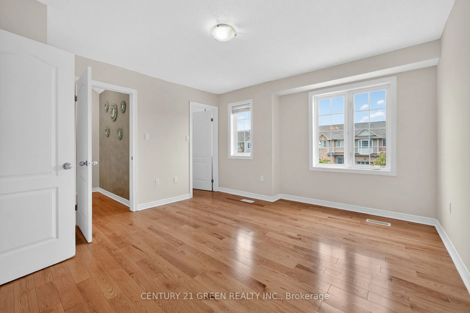 18 Palacebeach Trail