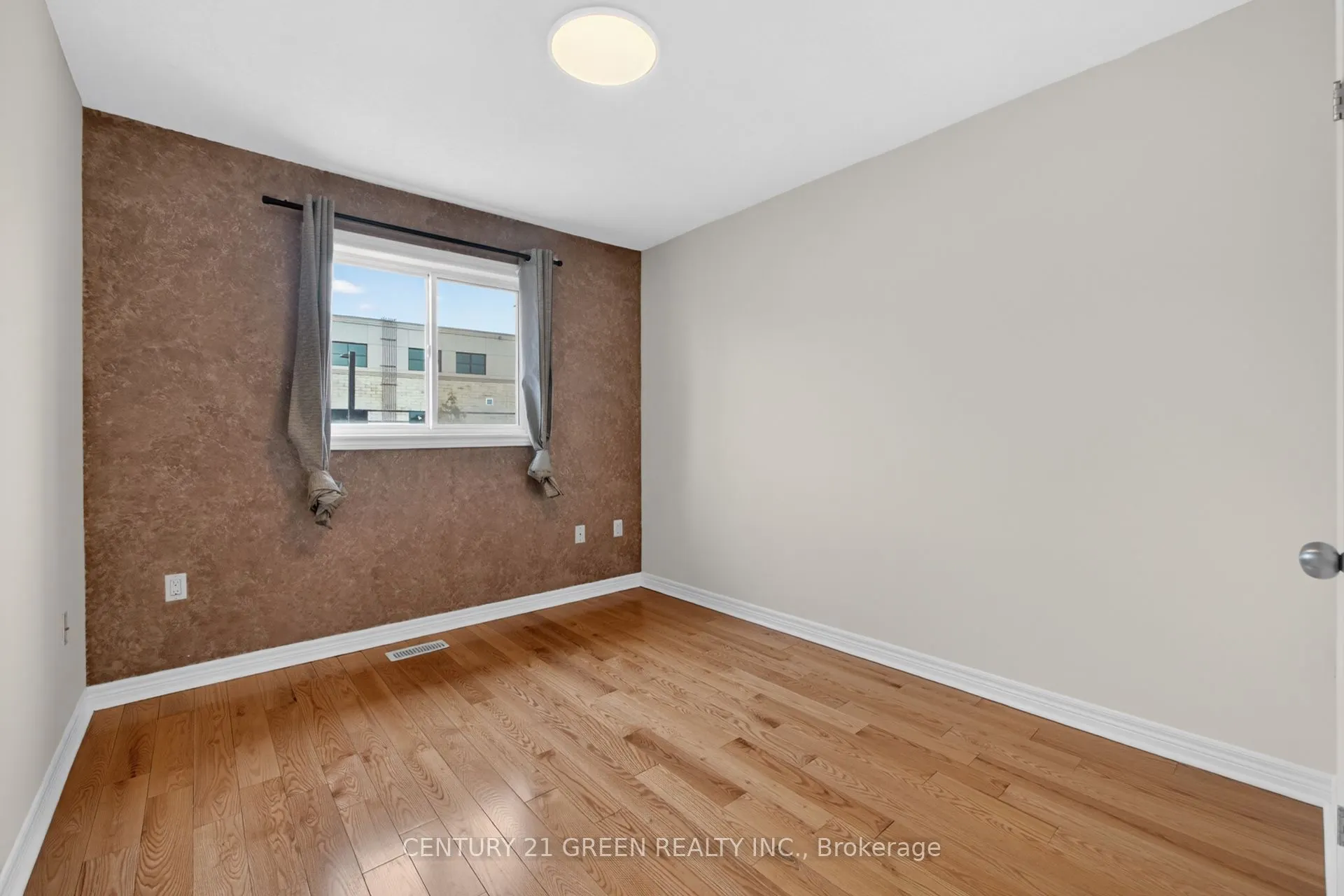 18 Palacebeach Trail