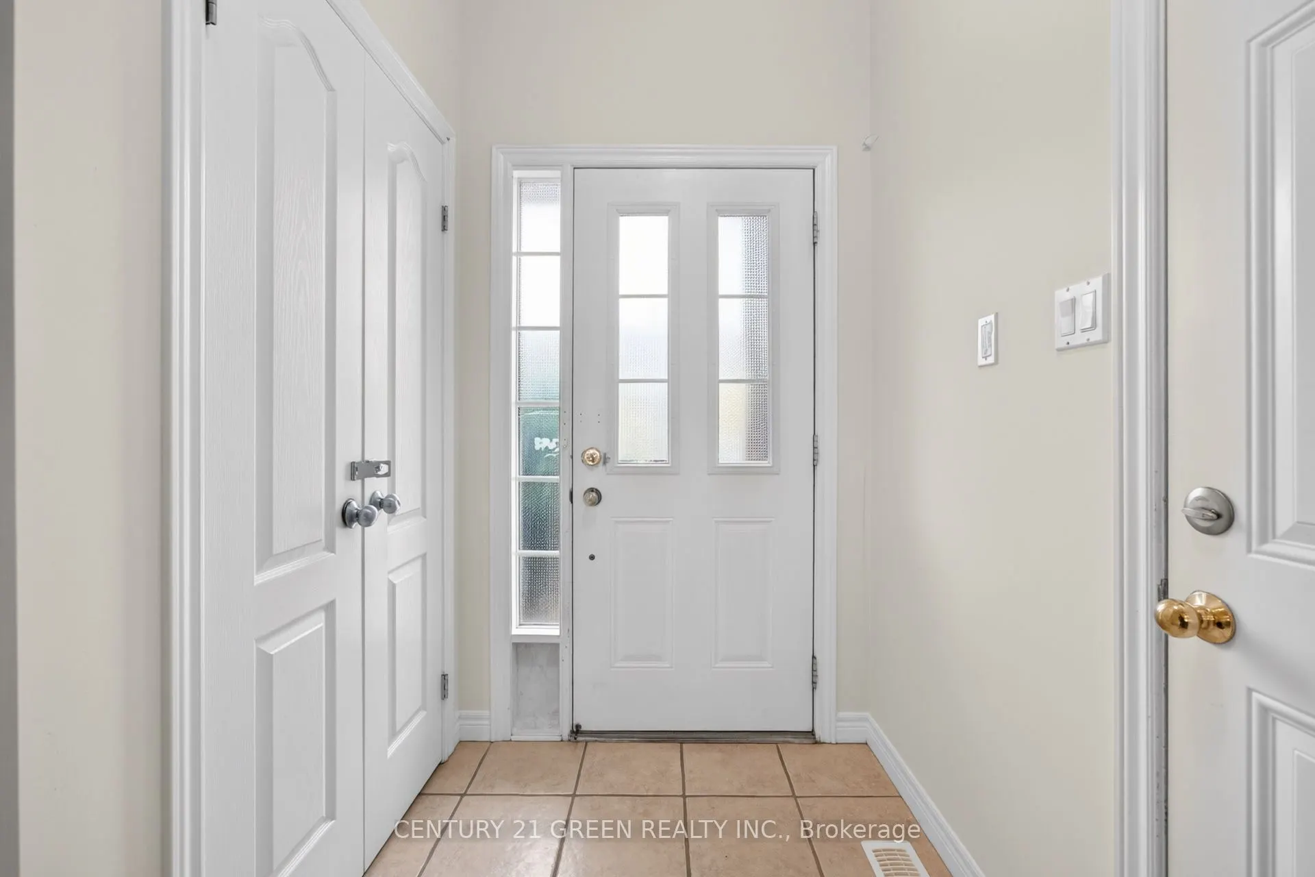 18 Palacebeach Trail